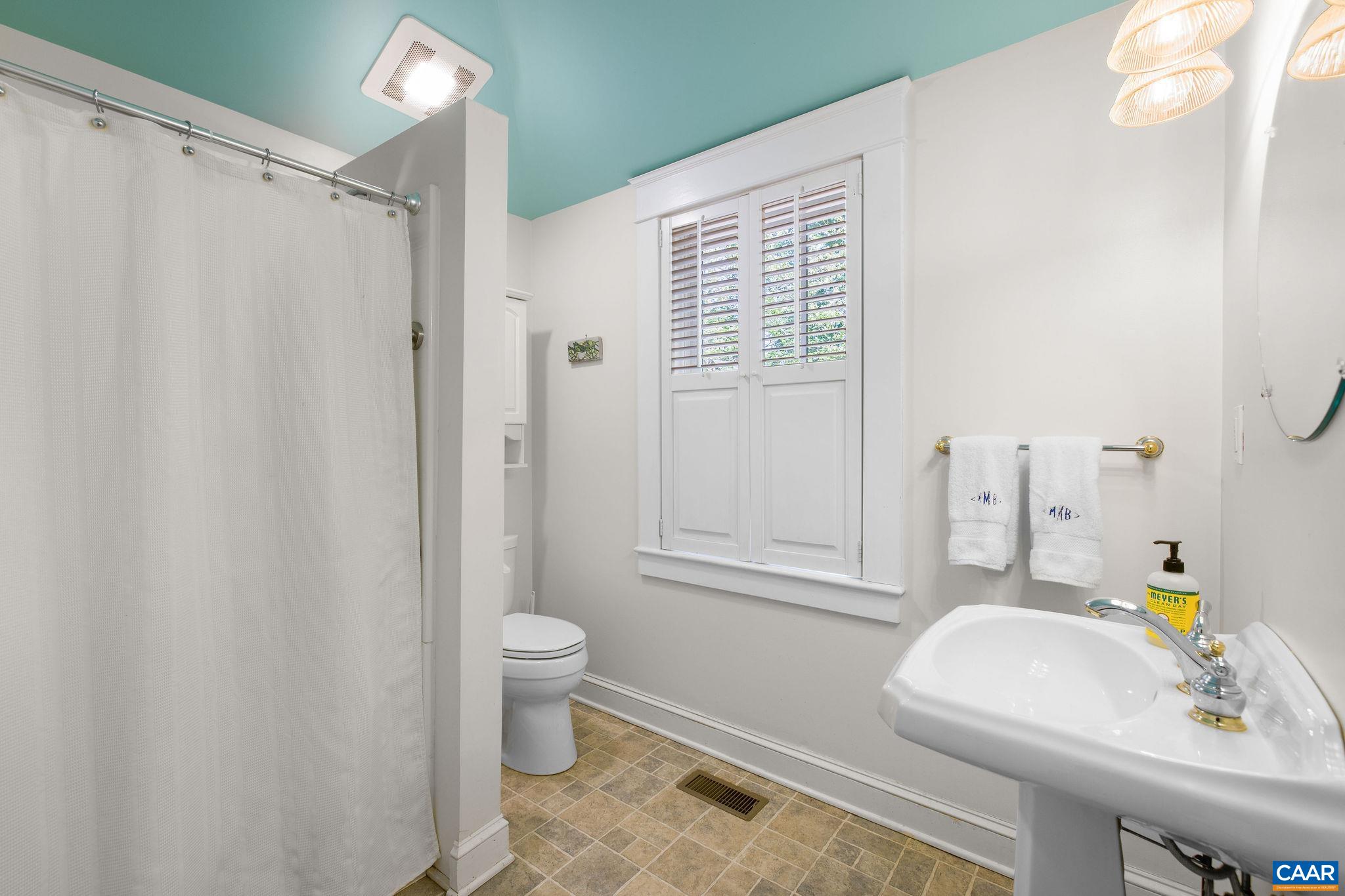 2616 JEFFERSON PARK CIR