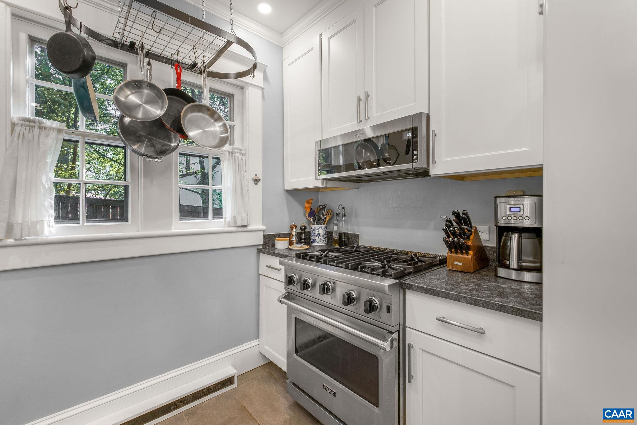 2616 JEFFERSON PARK CIR