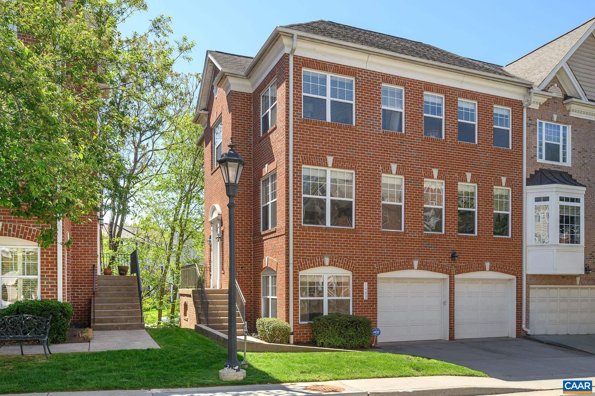 1003 GLENWOOD STATION LN