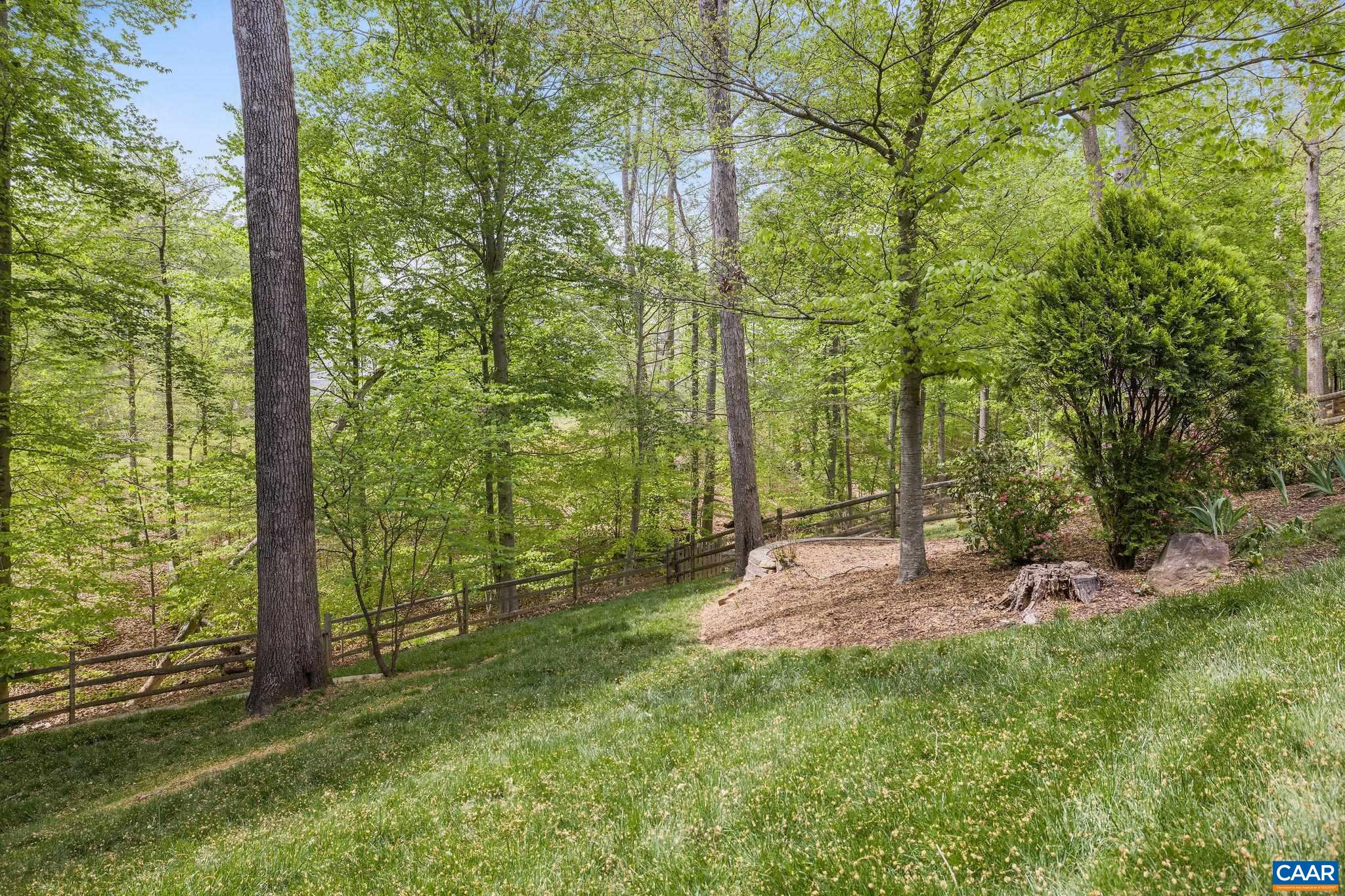 860 CHARTER OAKS DR