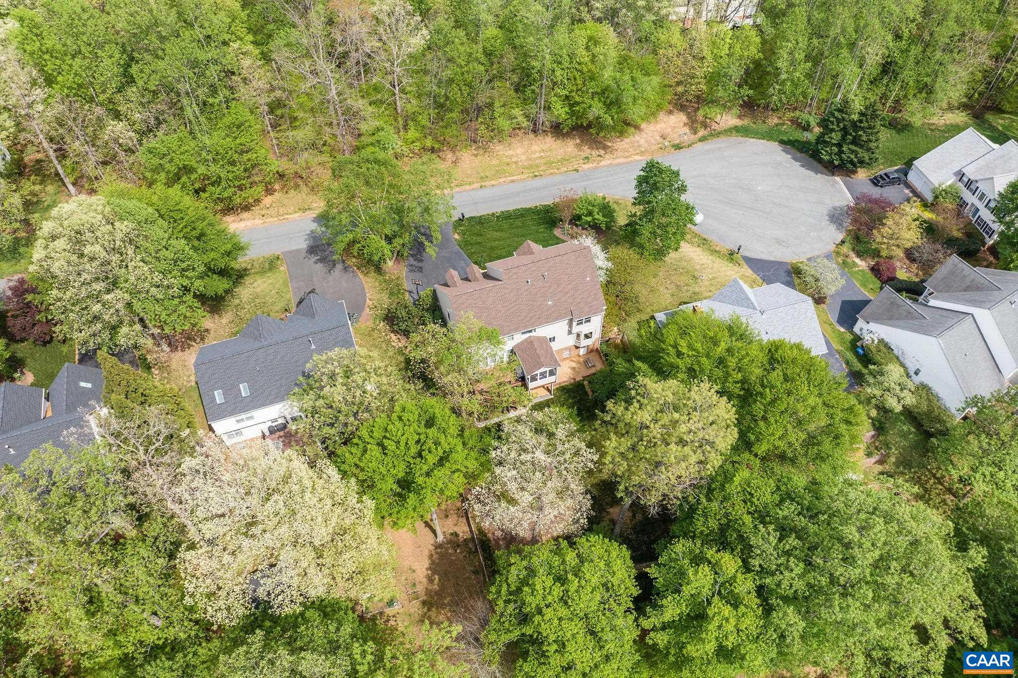 860 CHARTER OAKS DR