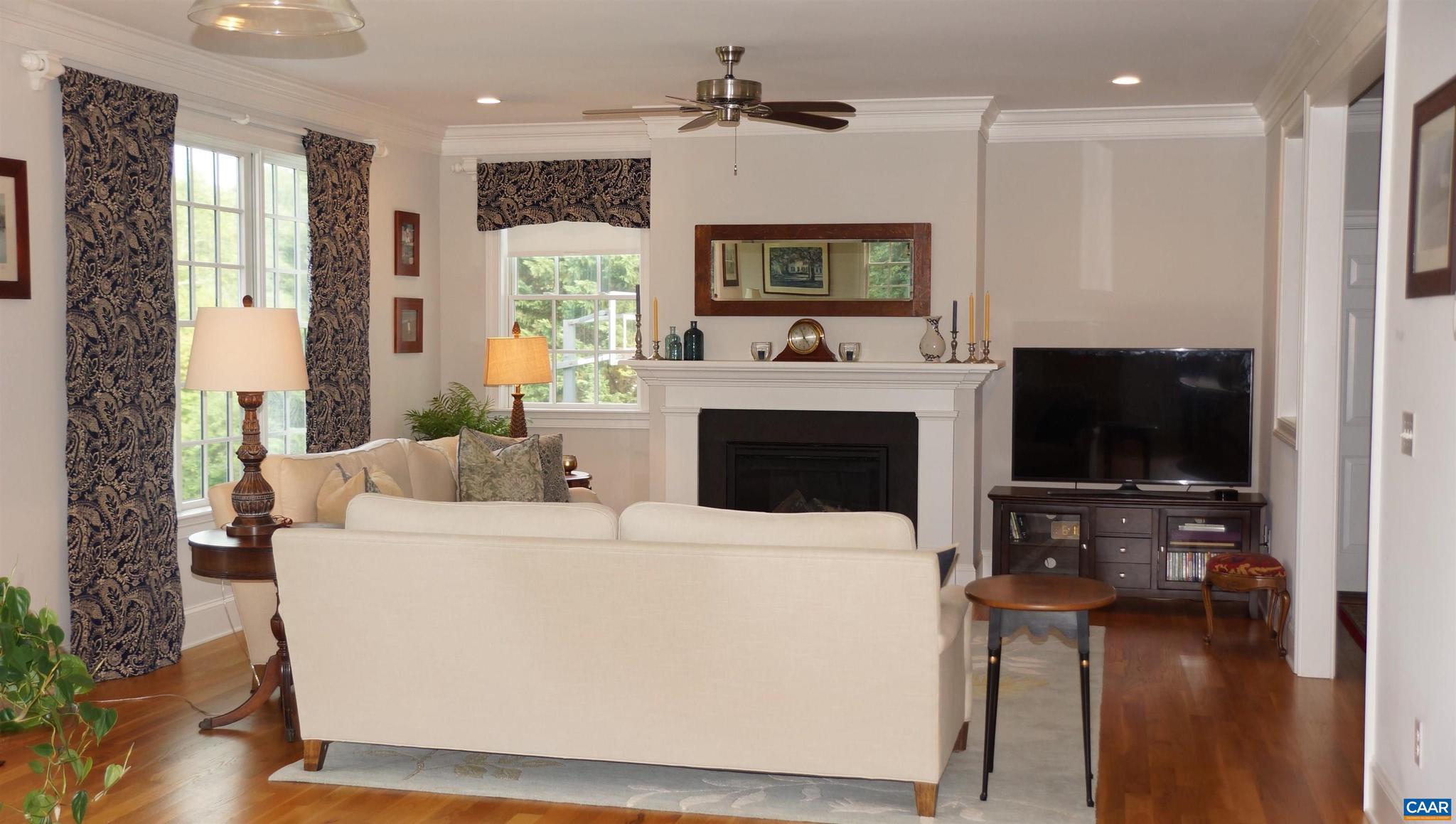 315 ELLINGTON BEND