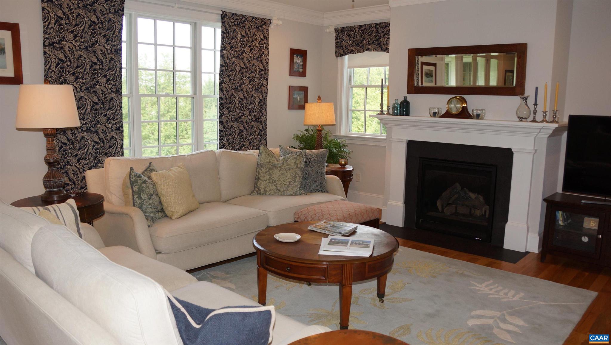 315 ELLINGTON BEND