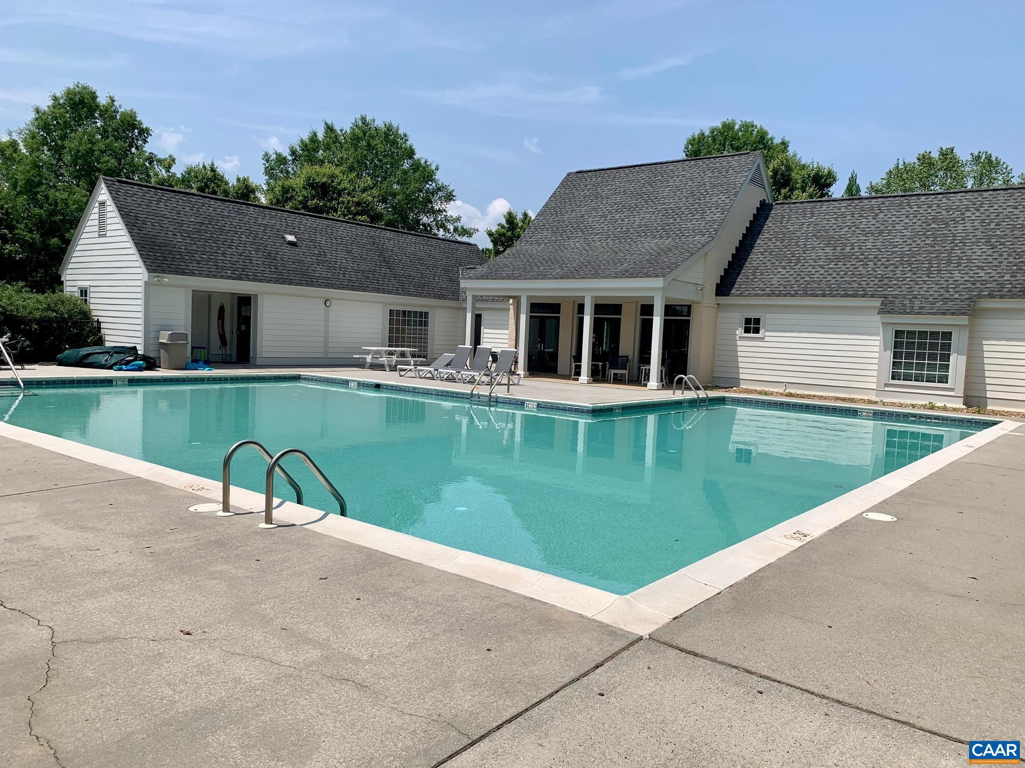 315 ELLINGTON BEND
