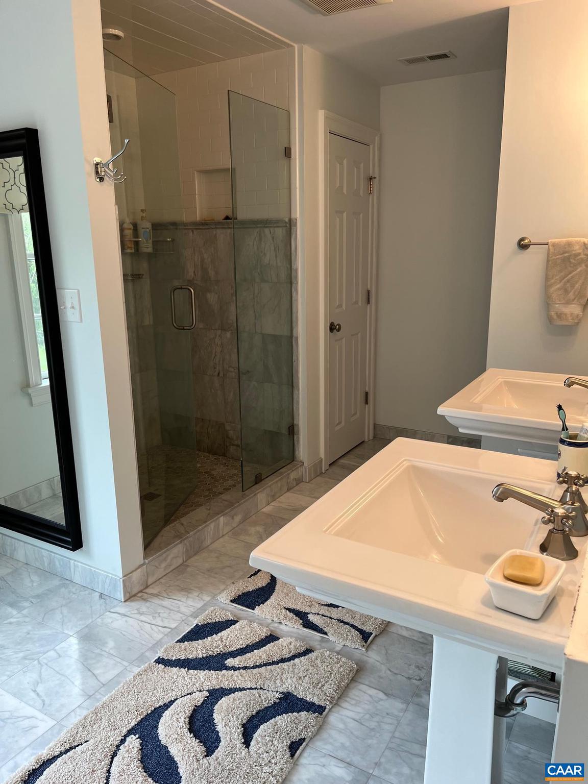 315 ELLINGTON BEND