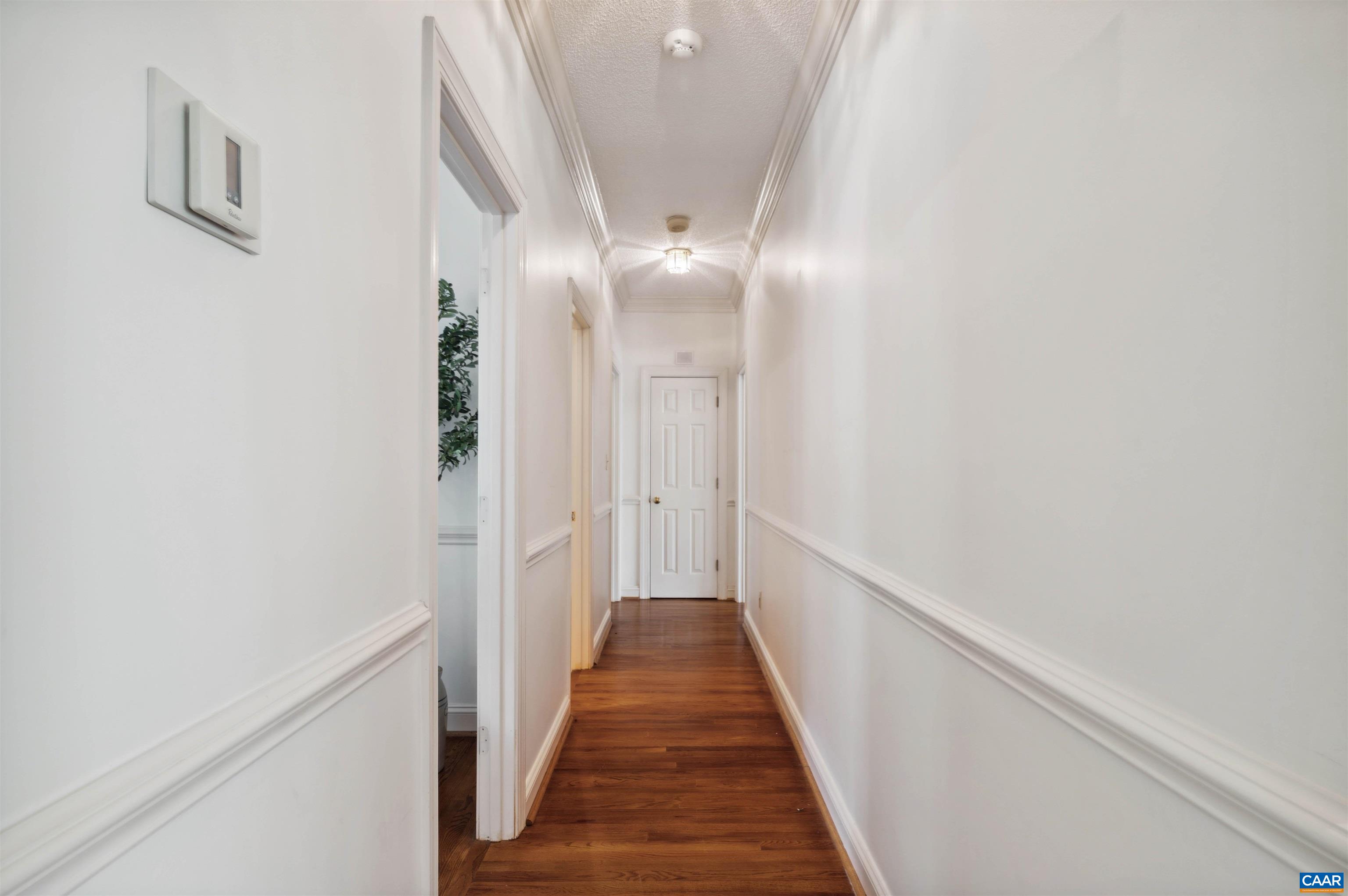560 LOBLOLLY LN