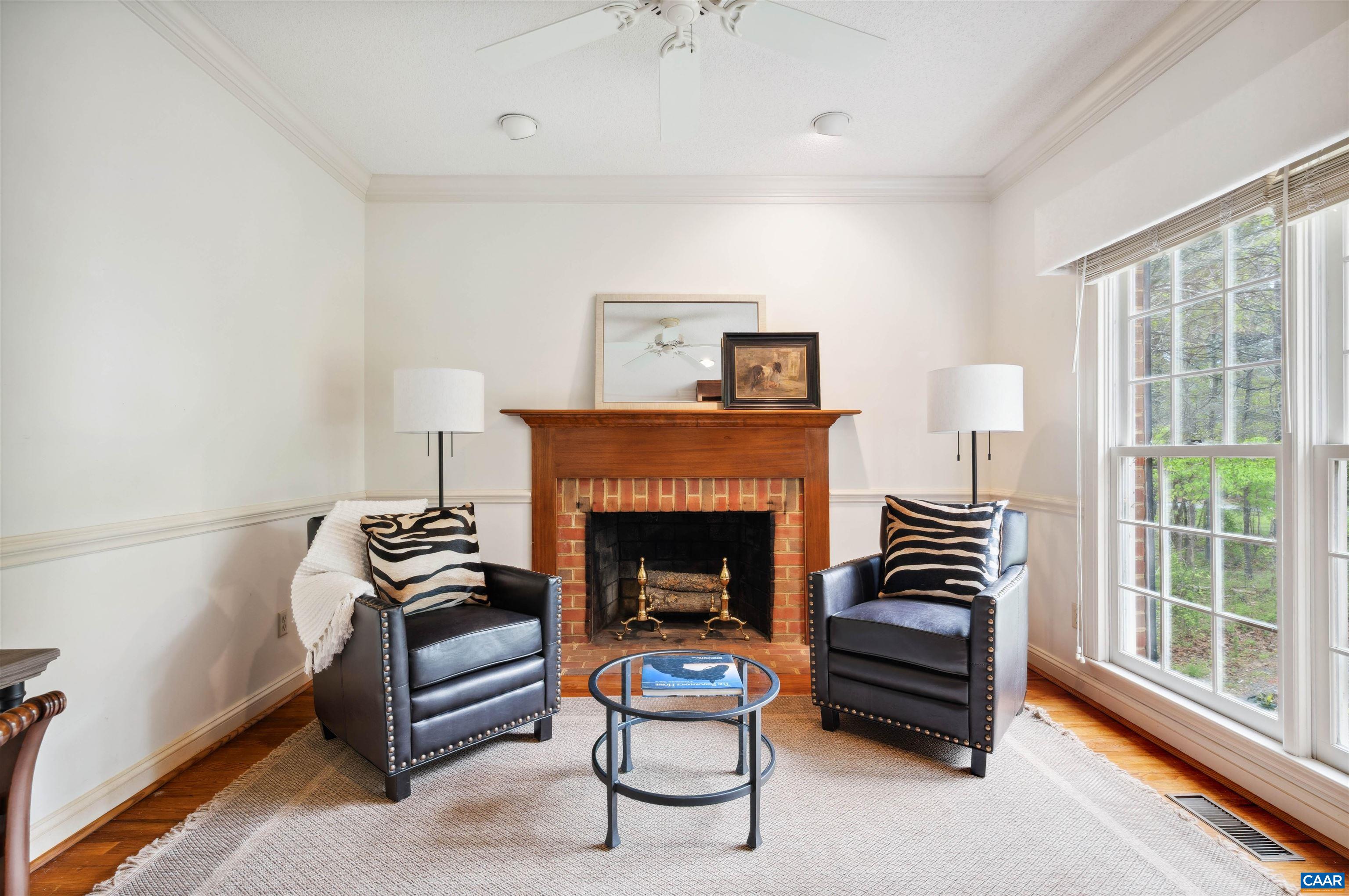 560 LOBLOLLY LN
