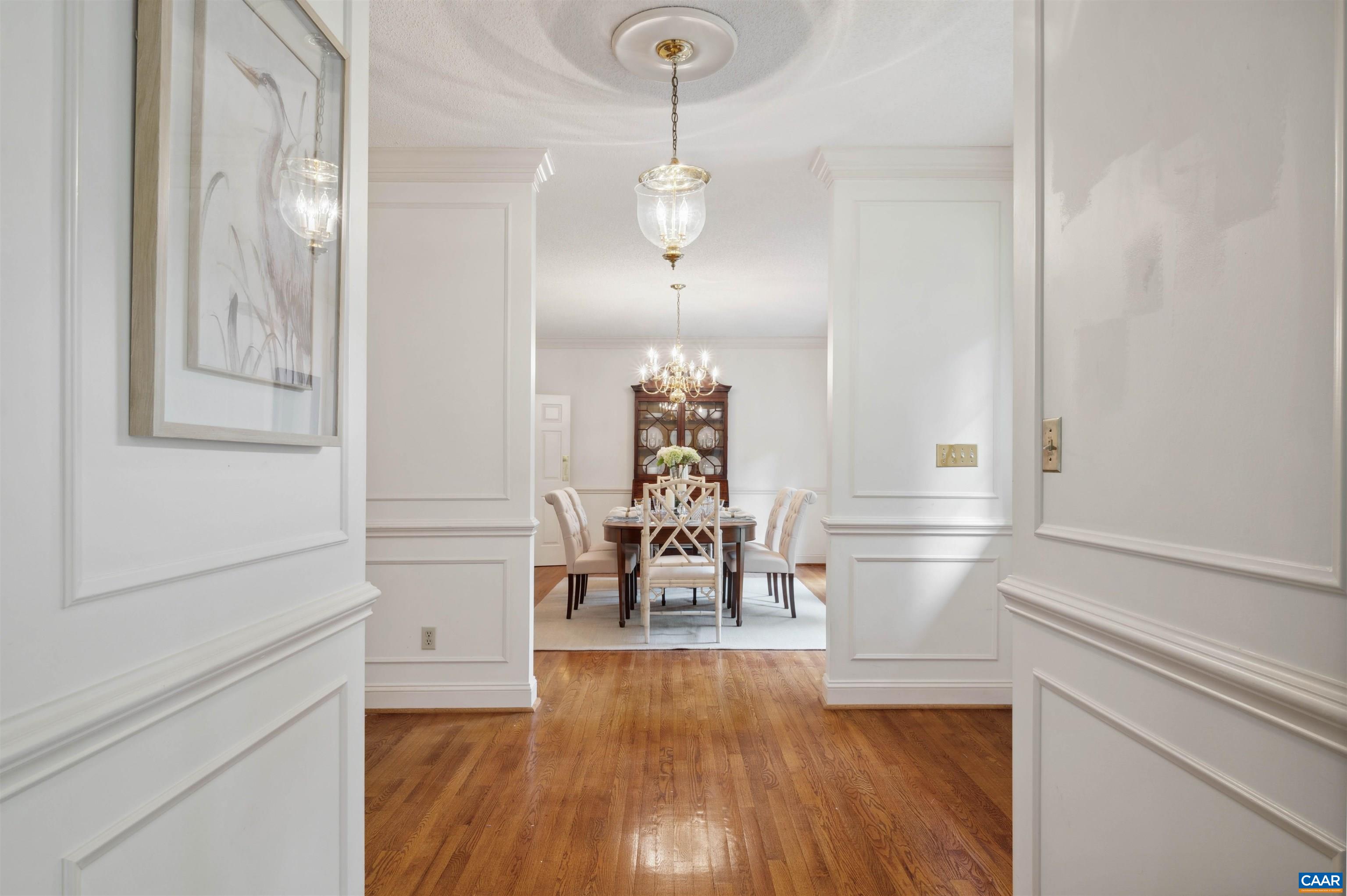 560 LOBLOLLY LN