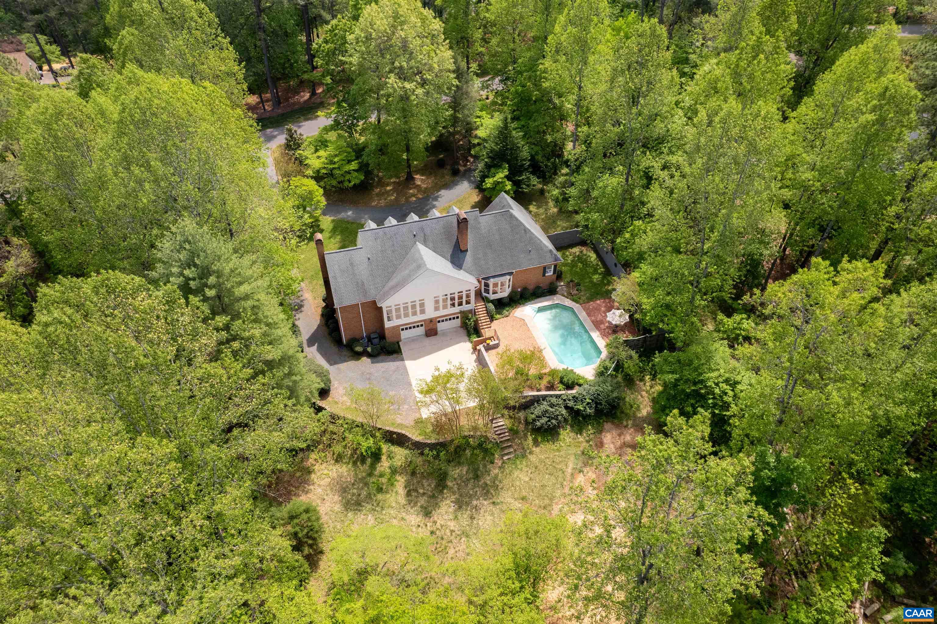 560 LOBLOLLY LN
