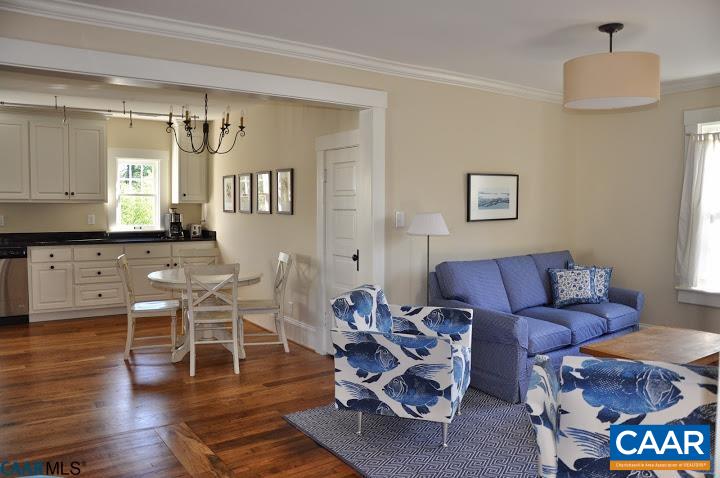 910 RUGBY RD Unit: B