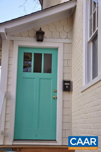 910 RUGBY RD Unit: B