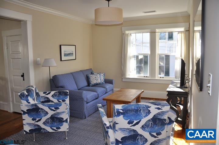 910 RUGBY RD Unit: B