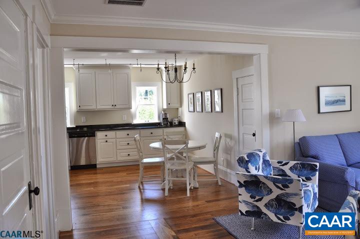 910 RUGBY RD Unit: B