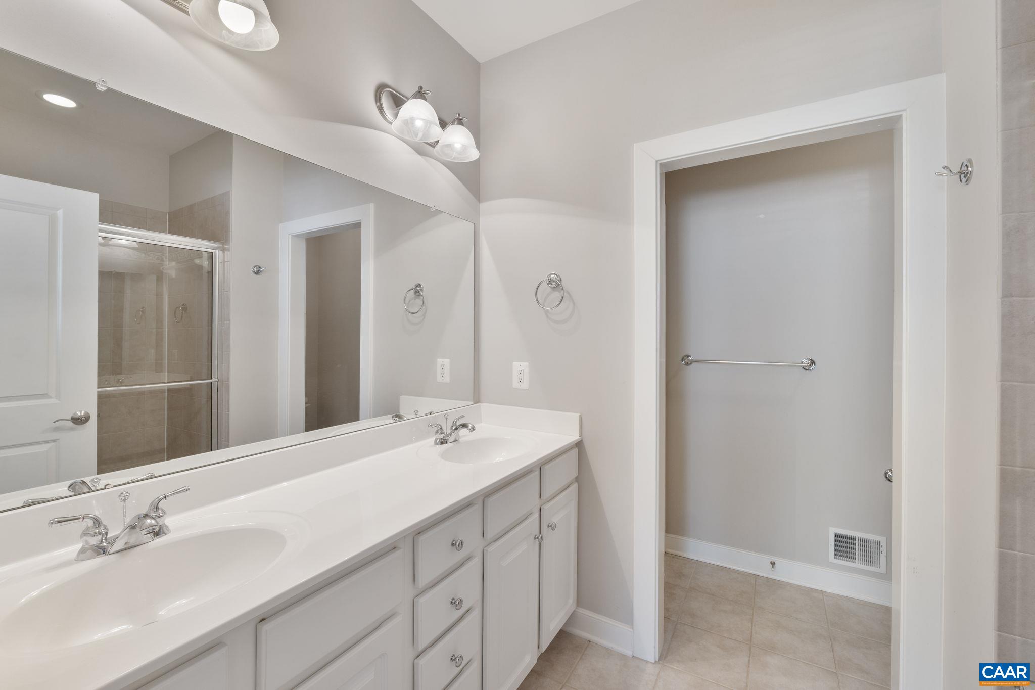 2153 SARANAC CT