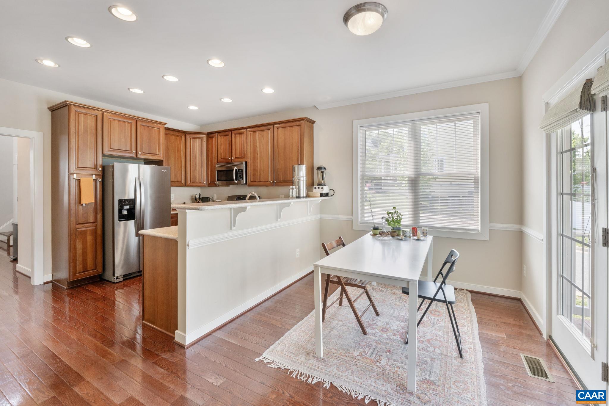2153 SARANAC CT