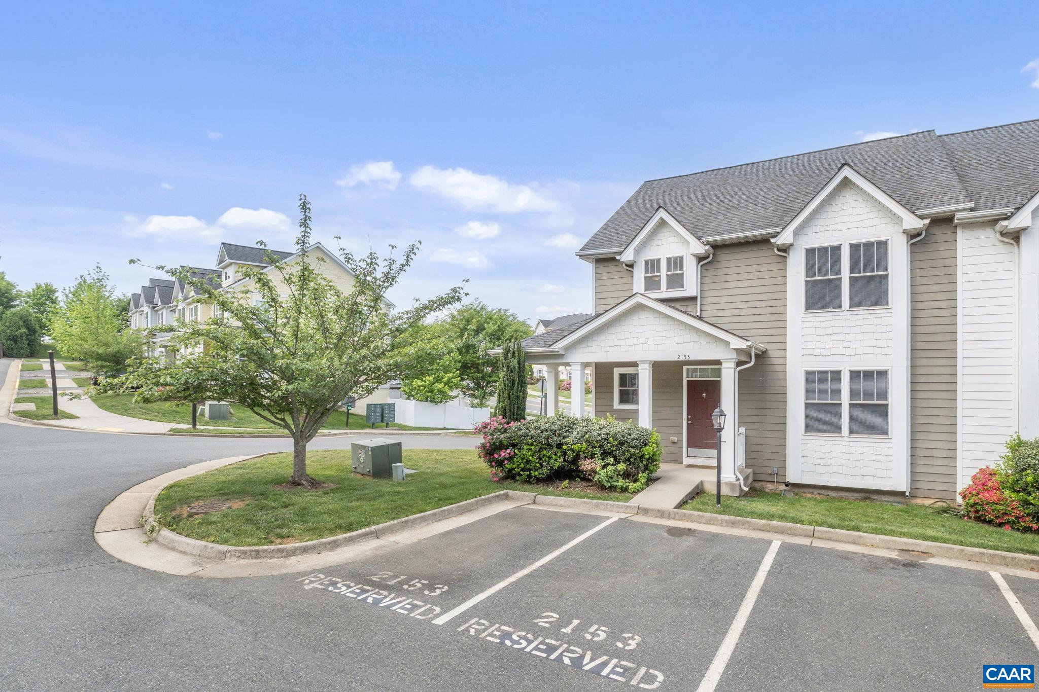 2153 SARANAC CT