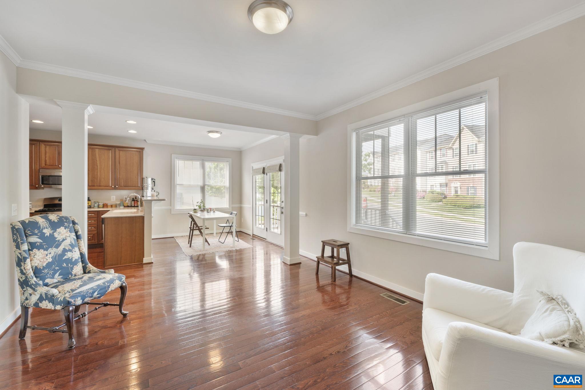 2153 SARANAC CT
