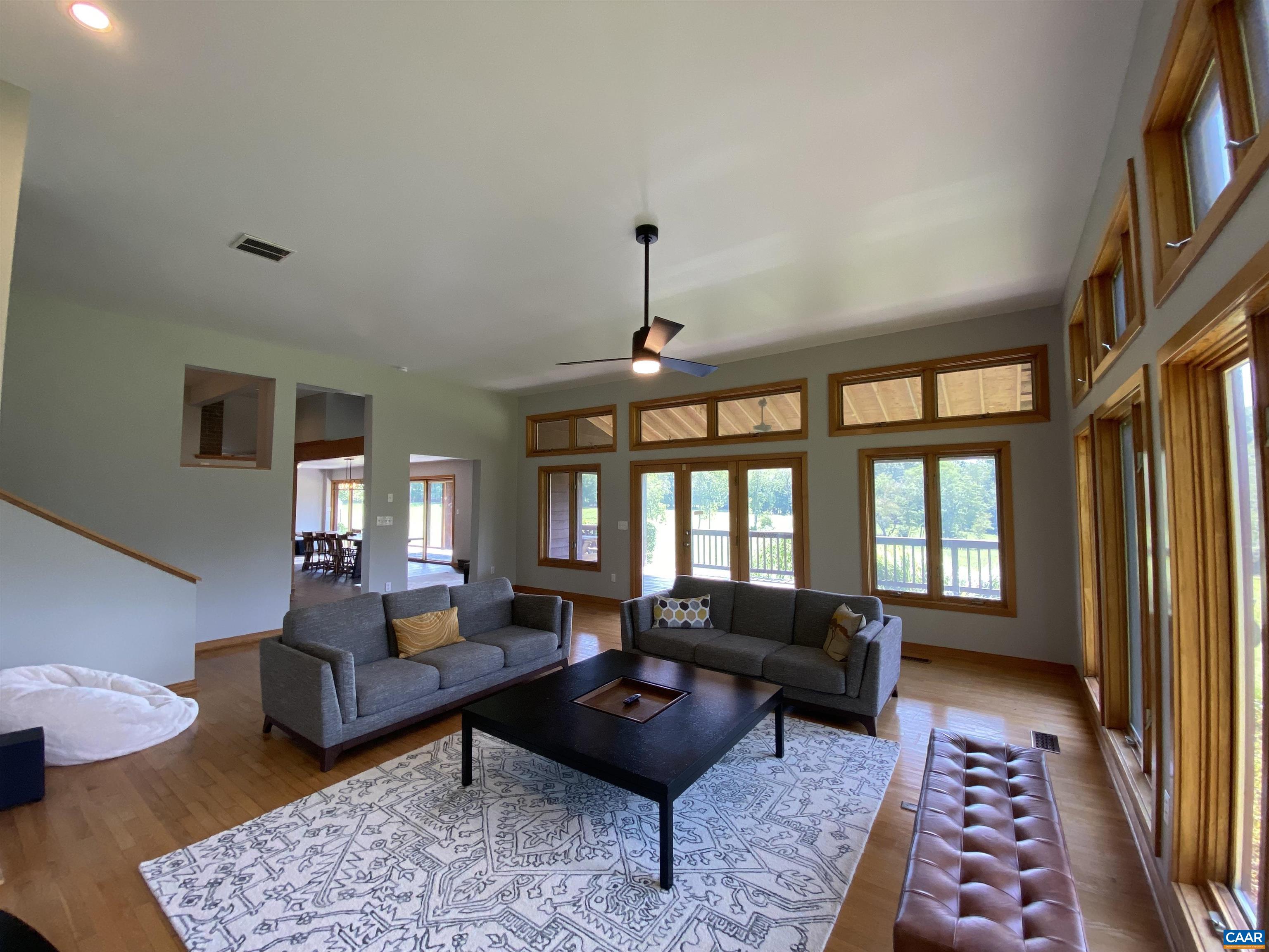 2525 RIDGE RD