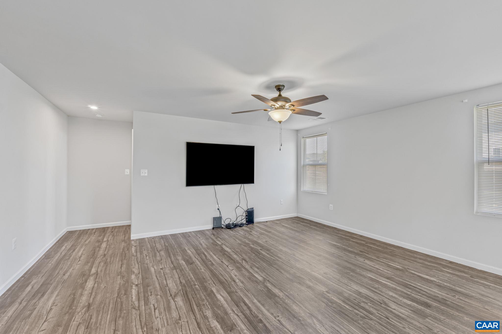 55 MANNIE CT