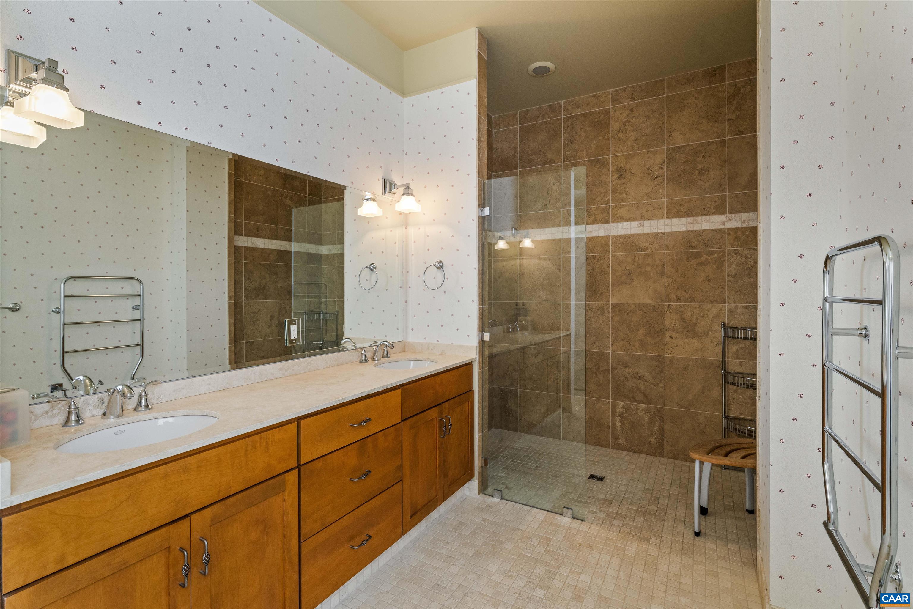 112 SE 5TH ST Unit: 5A