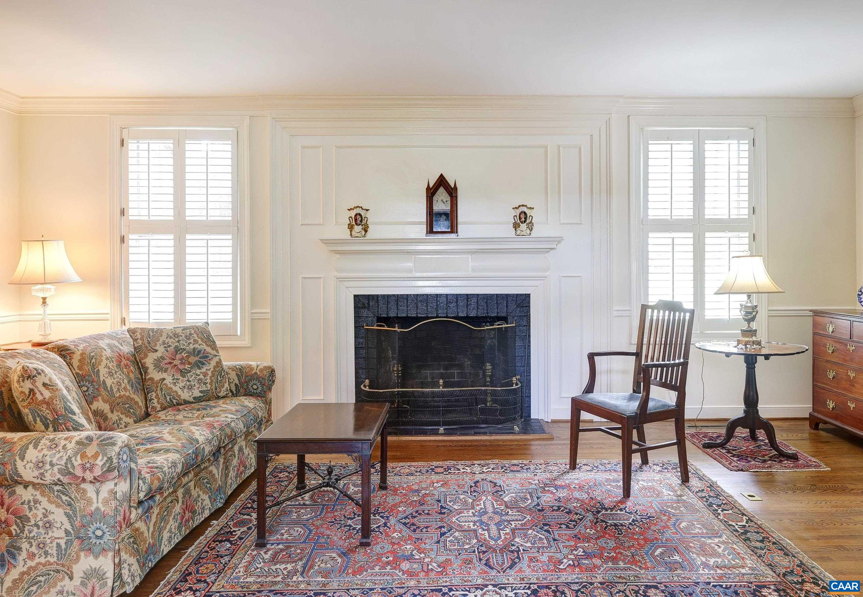 14 EDNAM VILLAGE ST