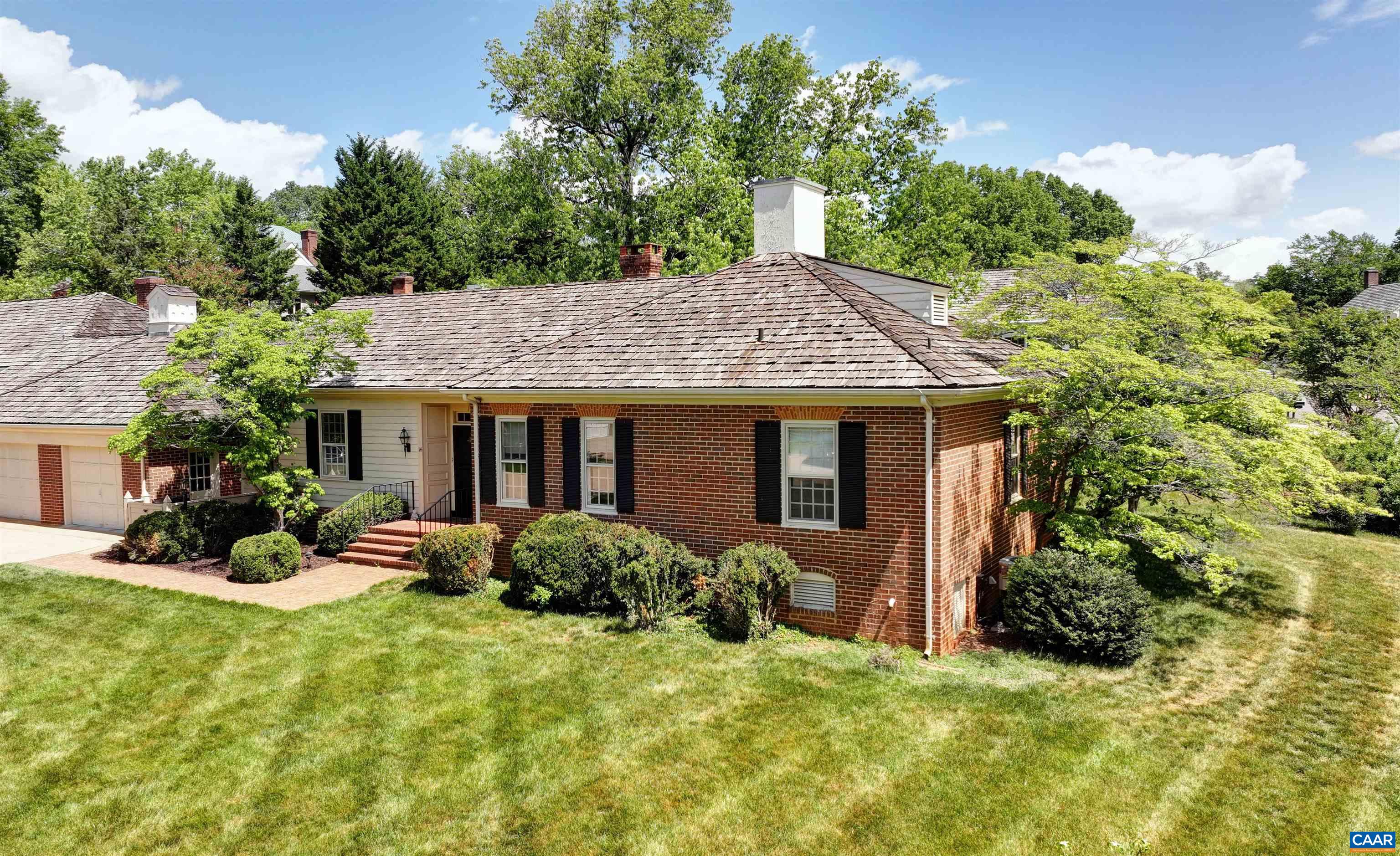 14 EDNAM VILLAGE ST