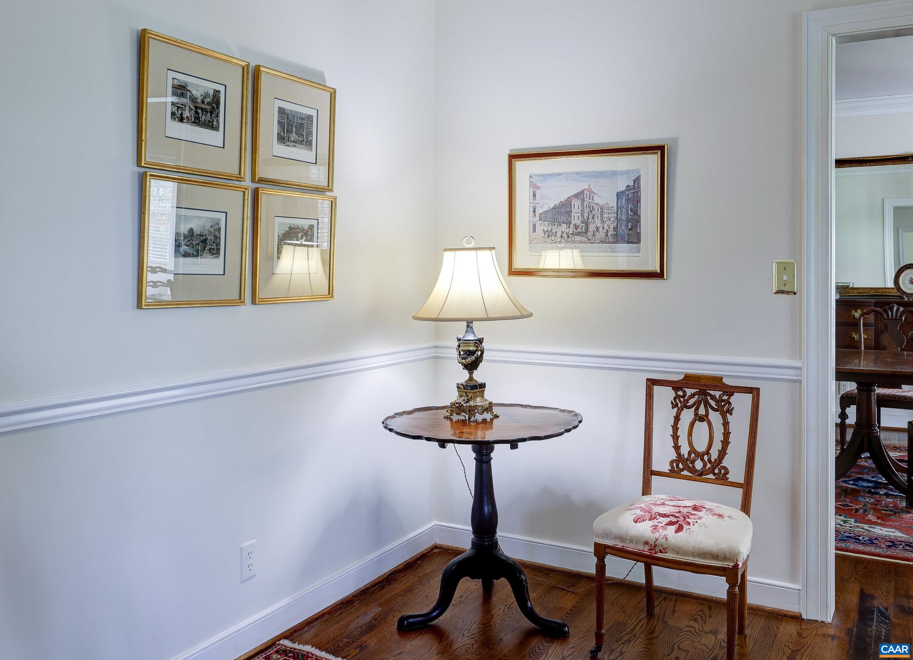14 EDNAM VILLAGE ST