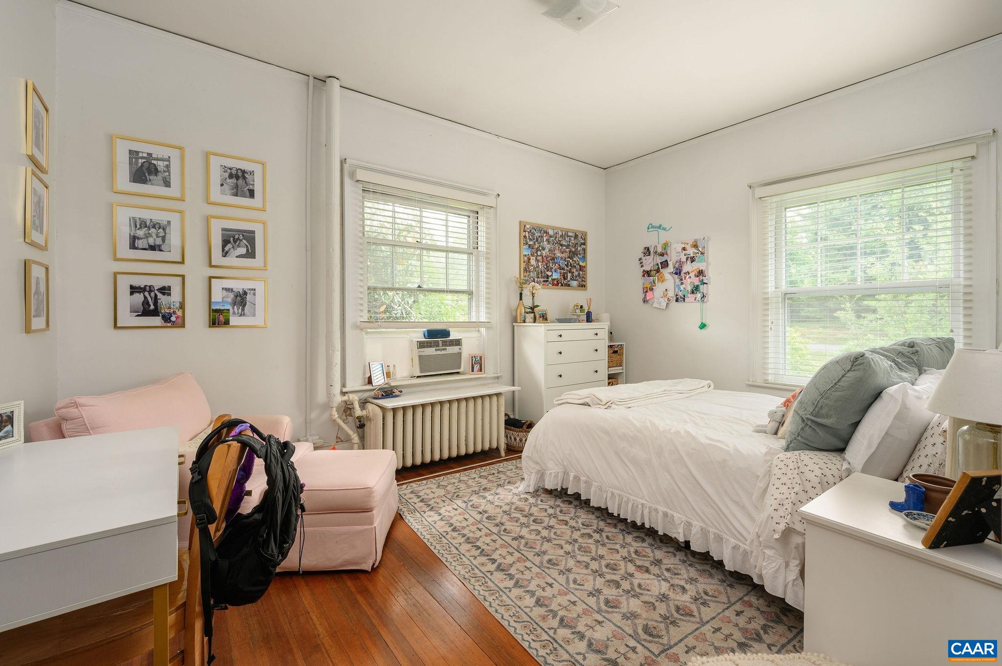 41 UNIVERSITY CIR