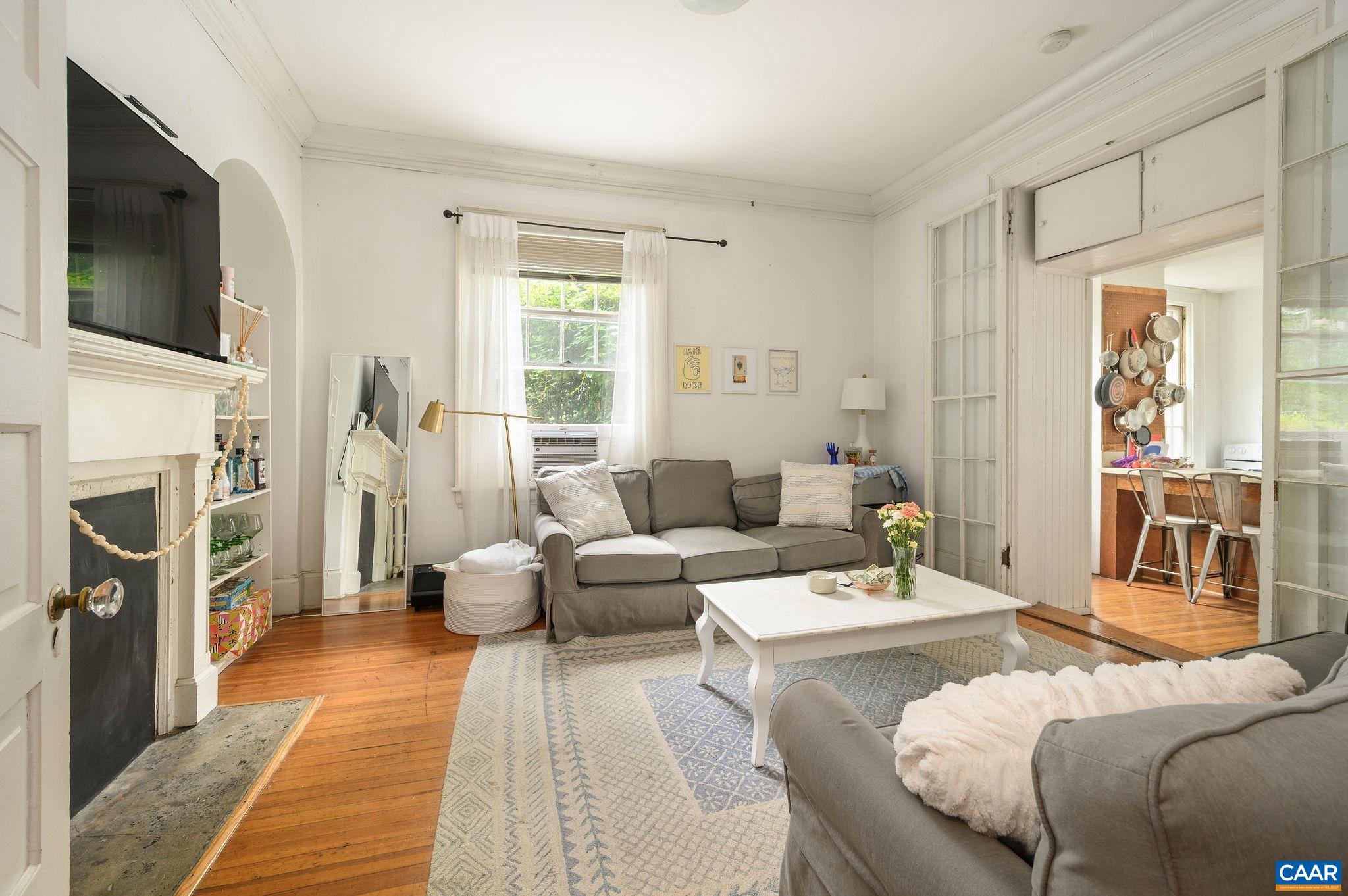 41 UNIVERSITY CIR