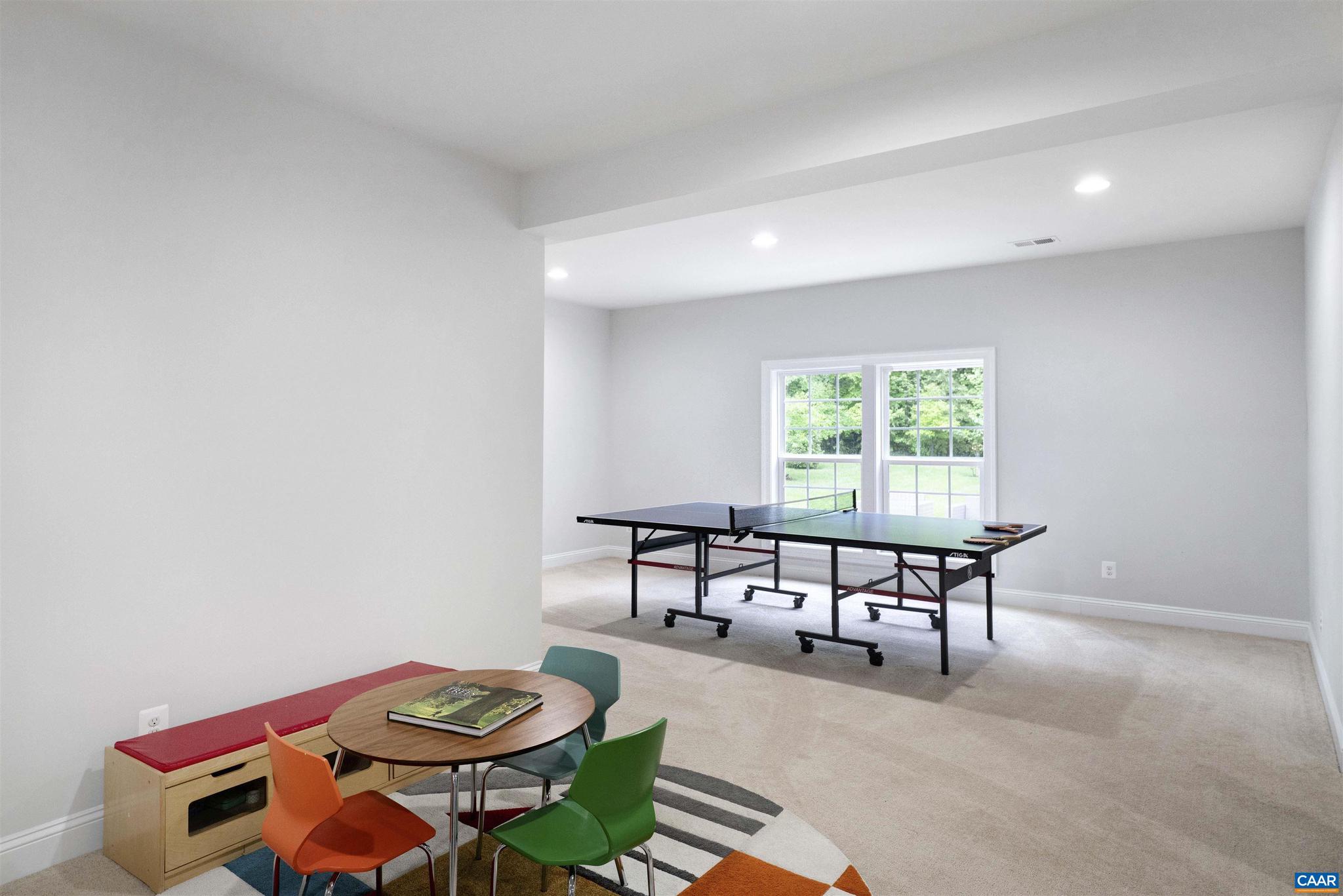 1746 Warbler Way