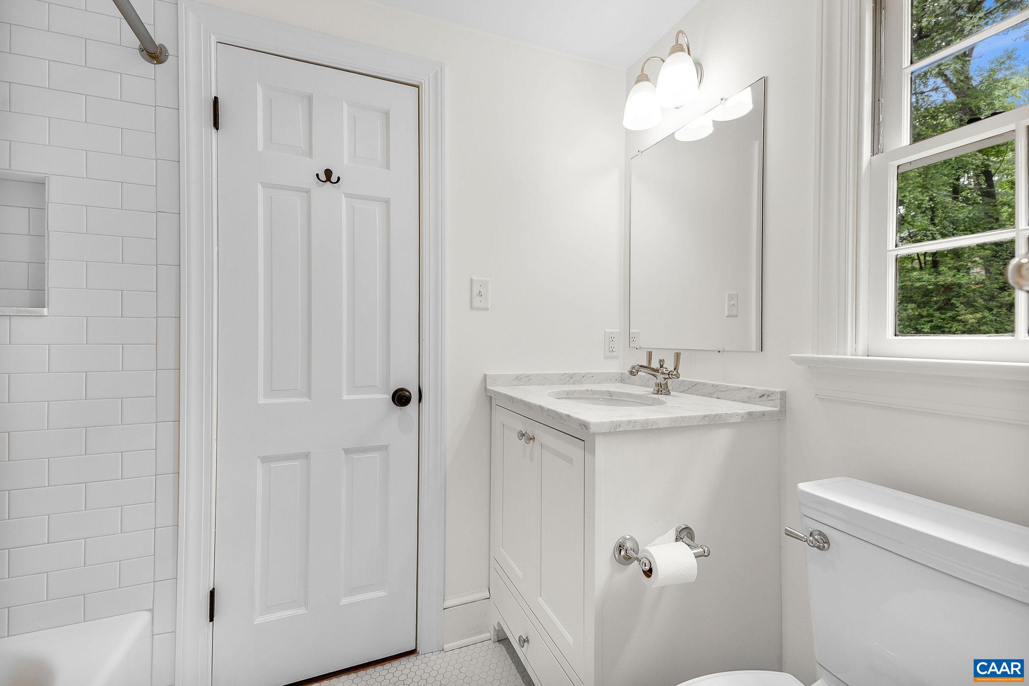 311 EDNAM DR