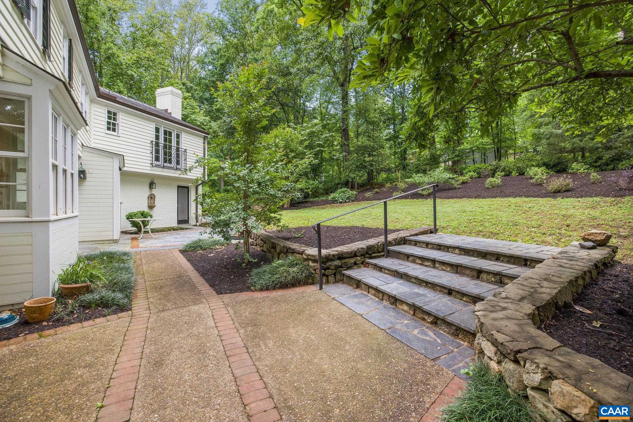 311 EDNAM DR