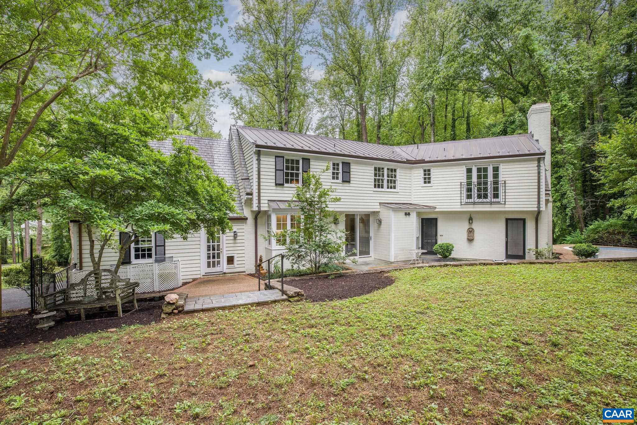311 EDNAM DR