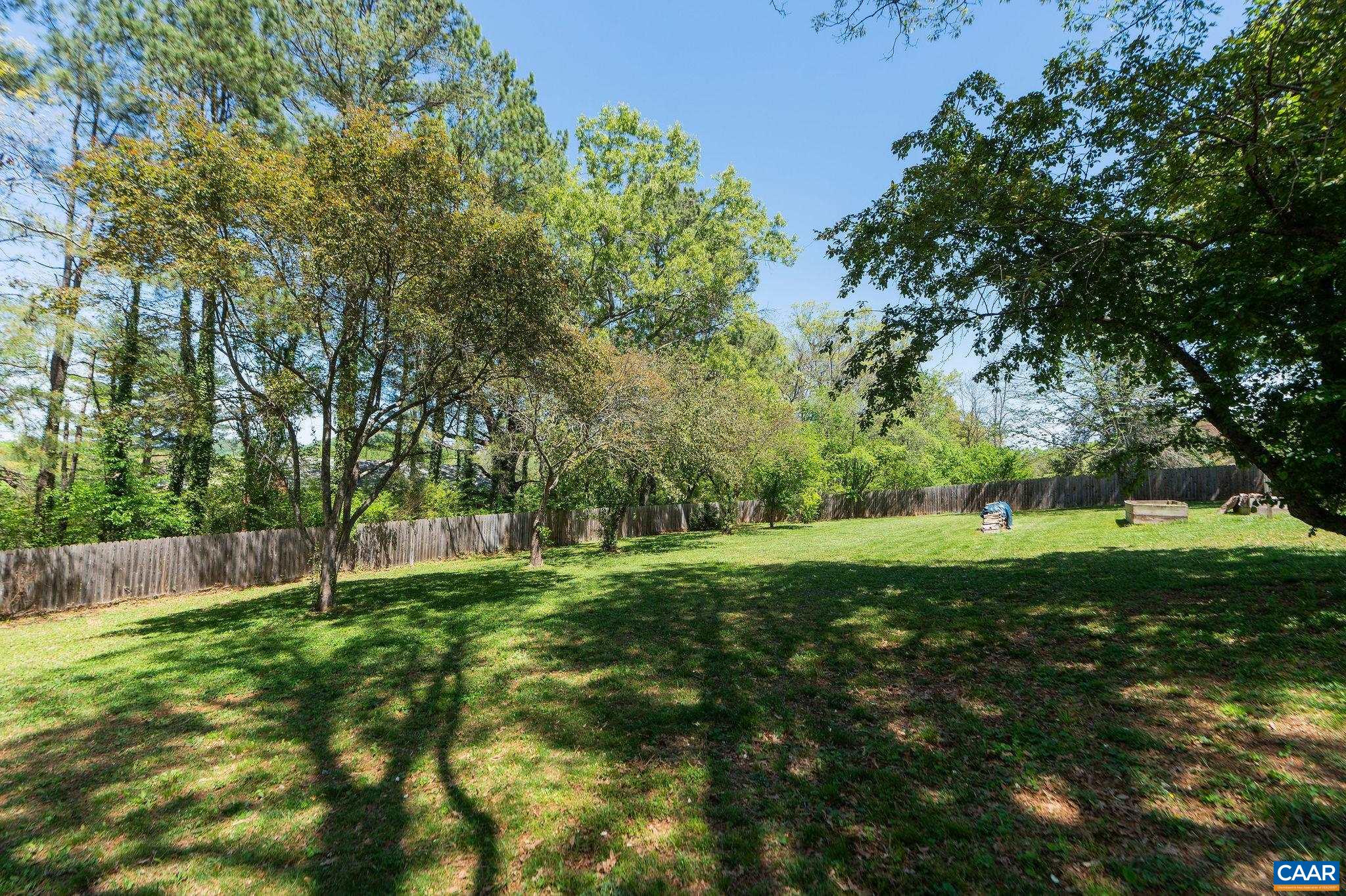 77 SUNSET DR