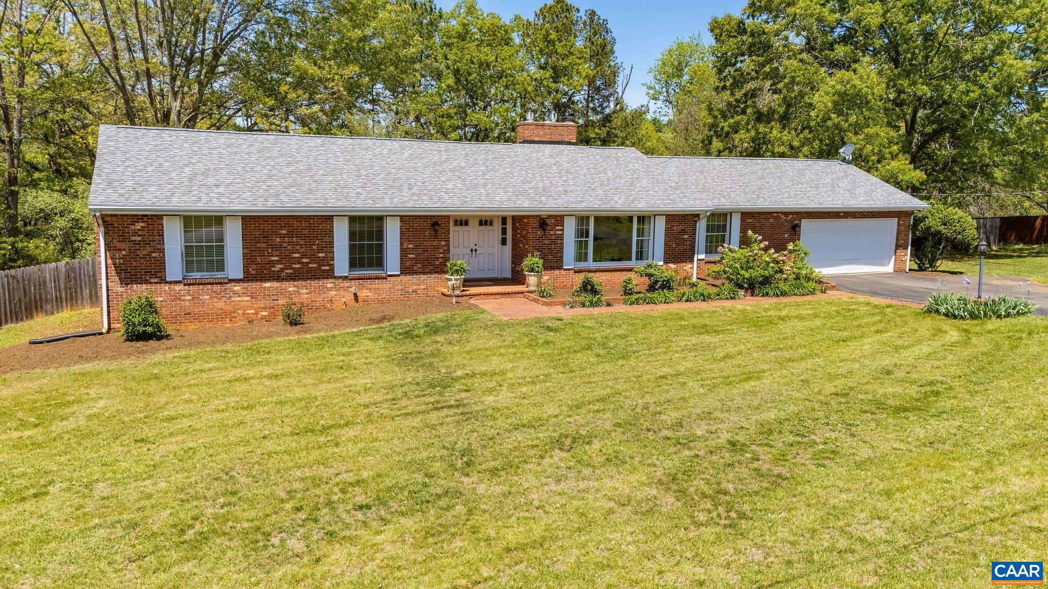 77 SUNSET DR