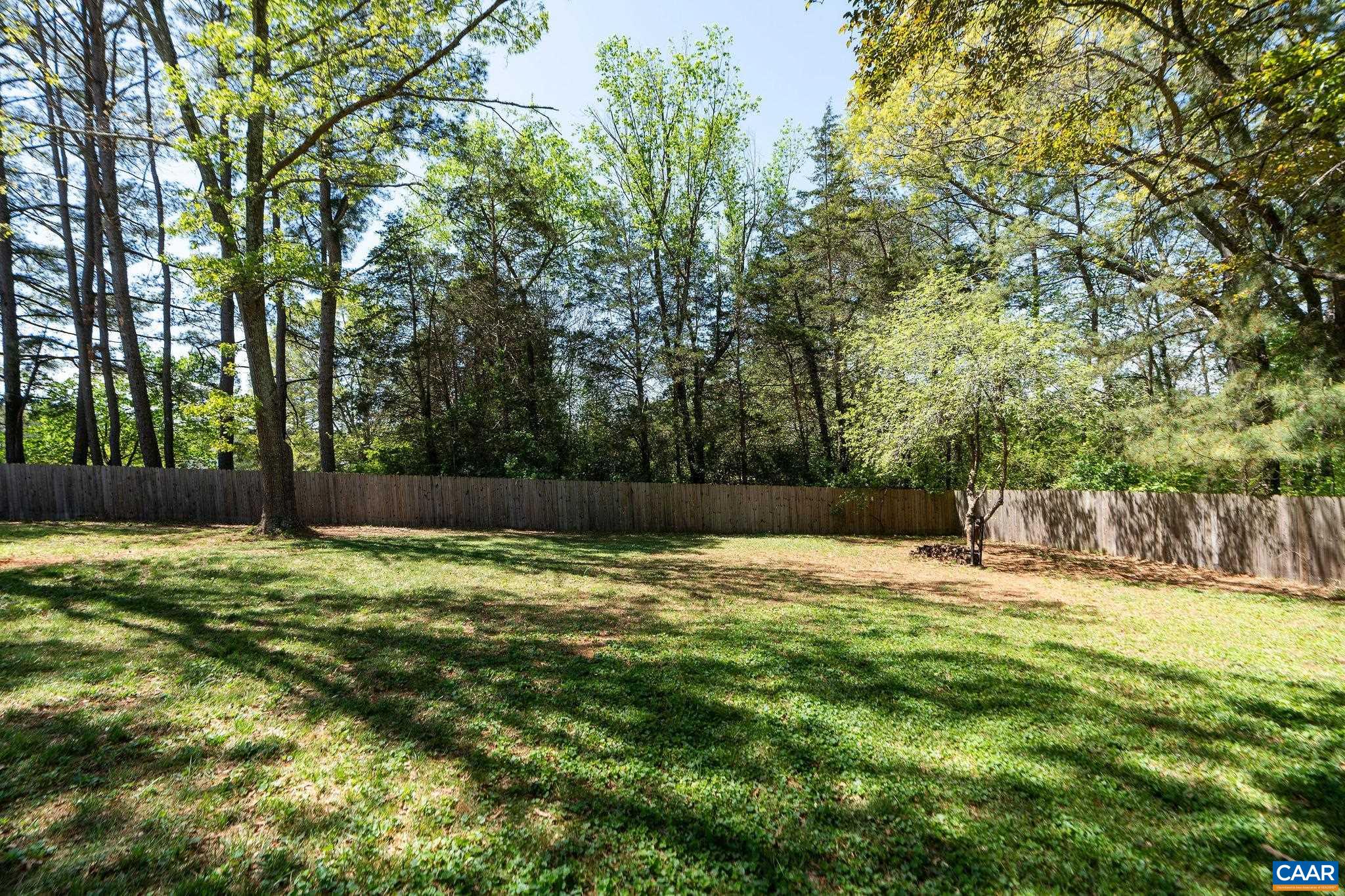 77 SUNSET DR