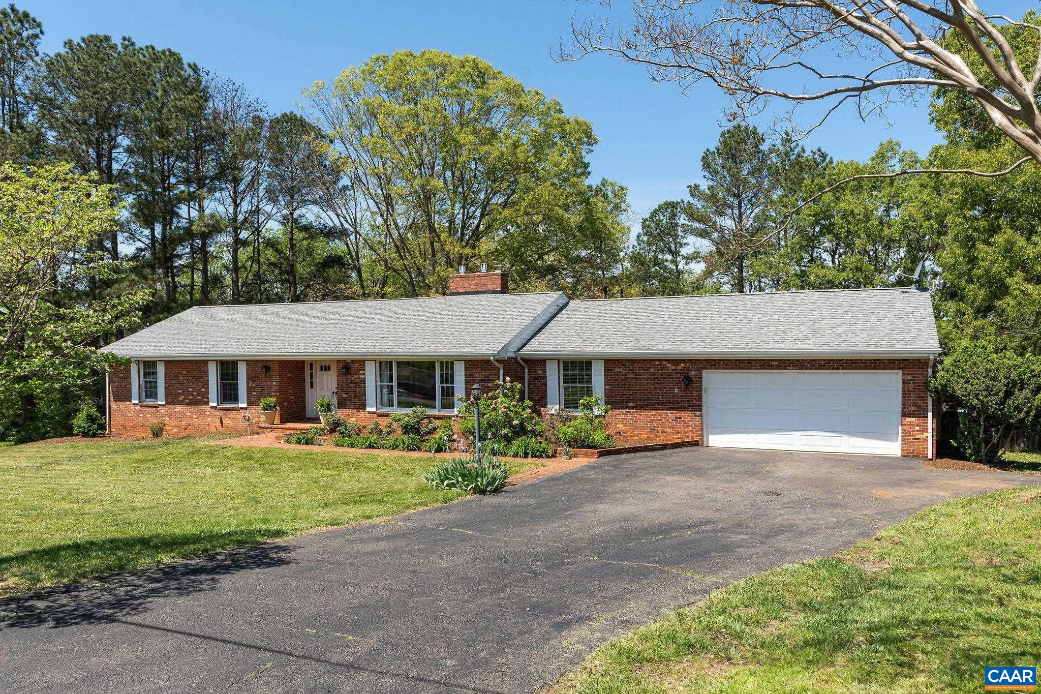 77 SUNSET DR