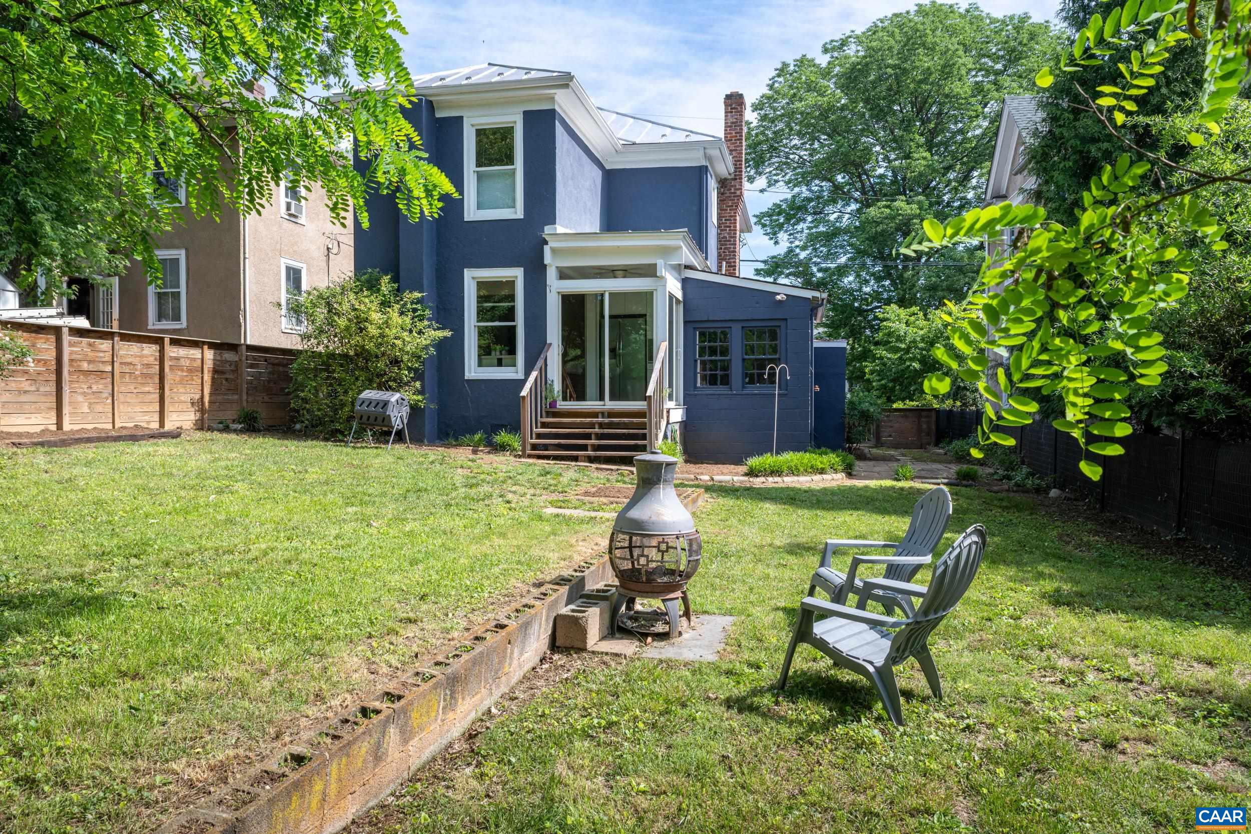 816 BELMONT AVE