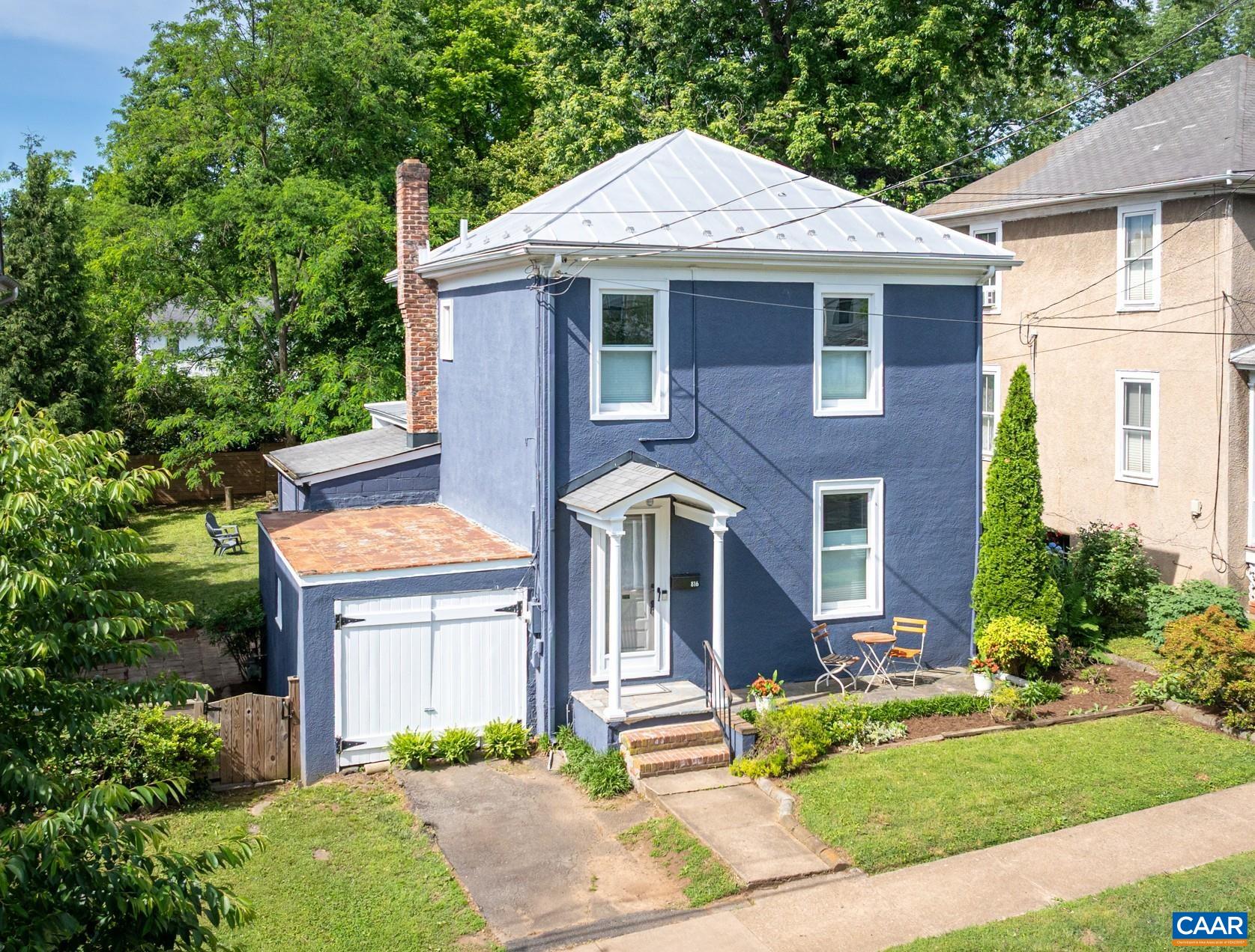 816 BELMONT AVE