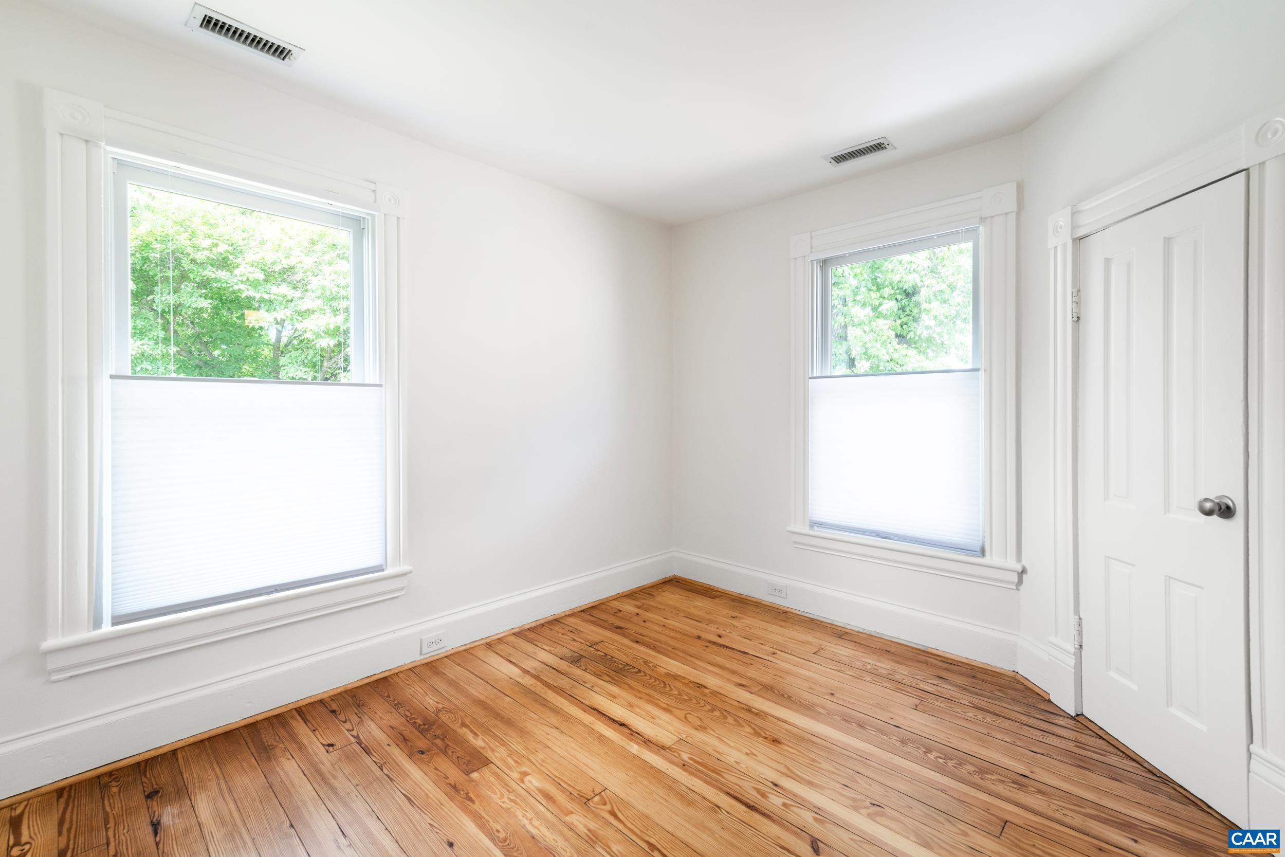 816 BELMONT AVE