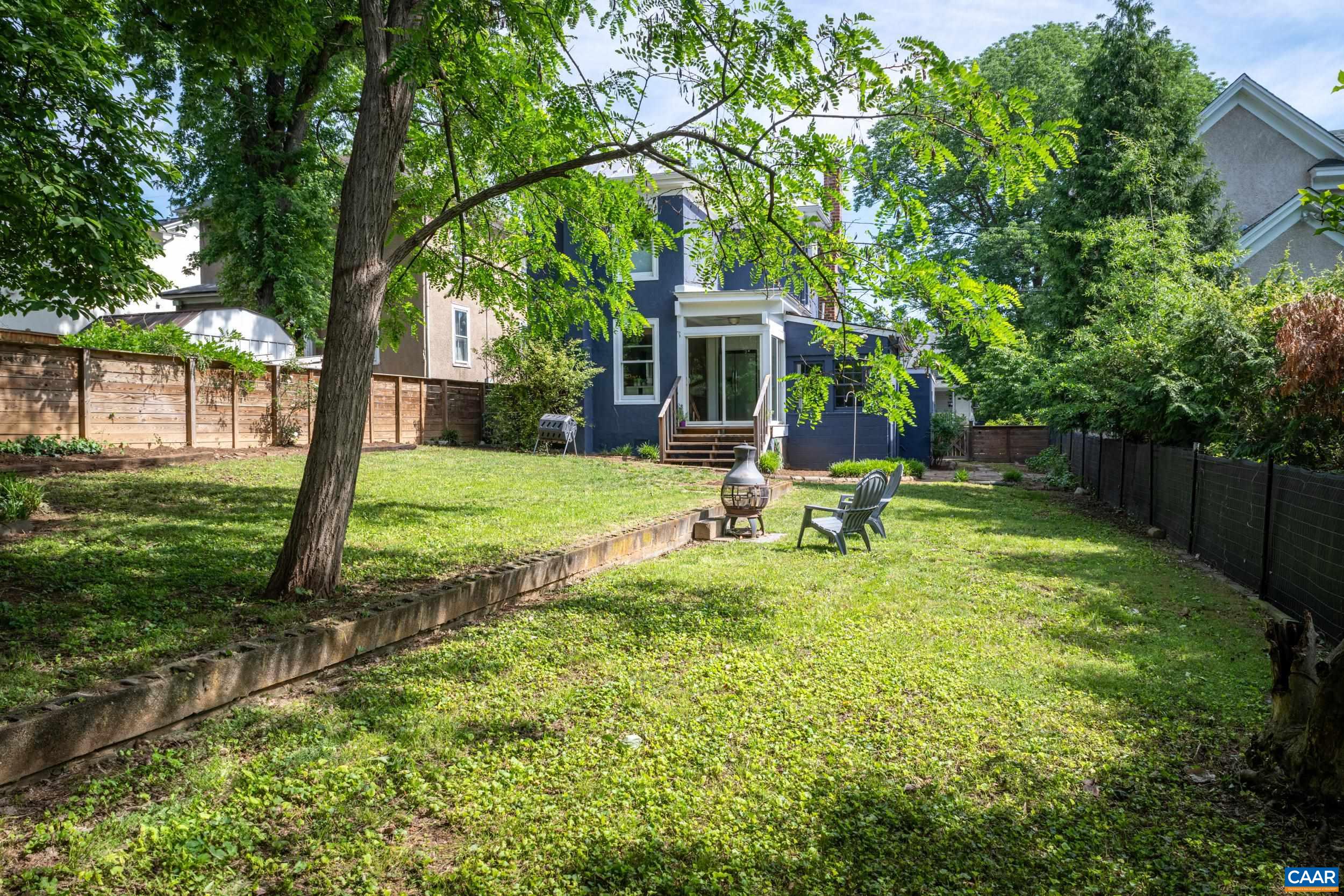 816 BELMONT AVE
