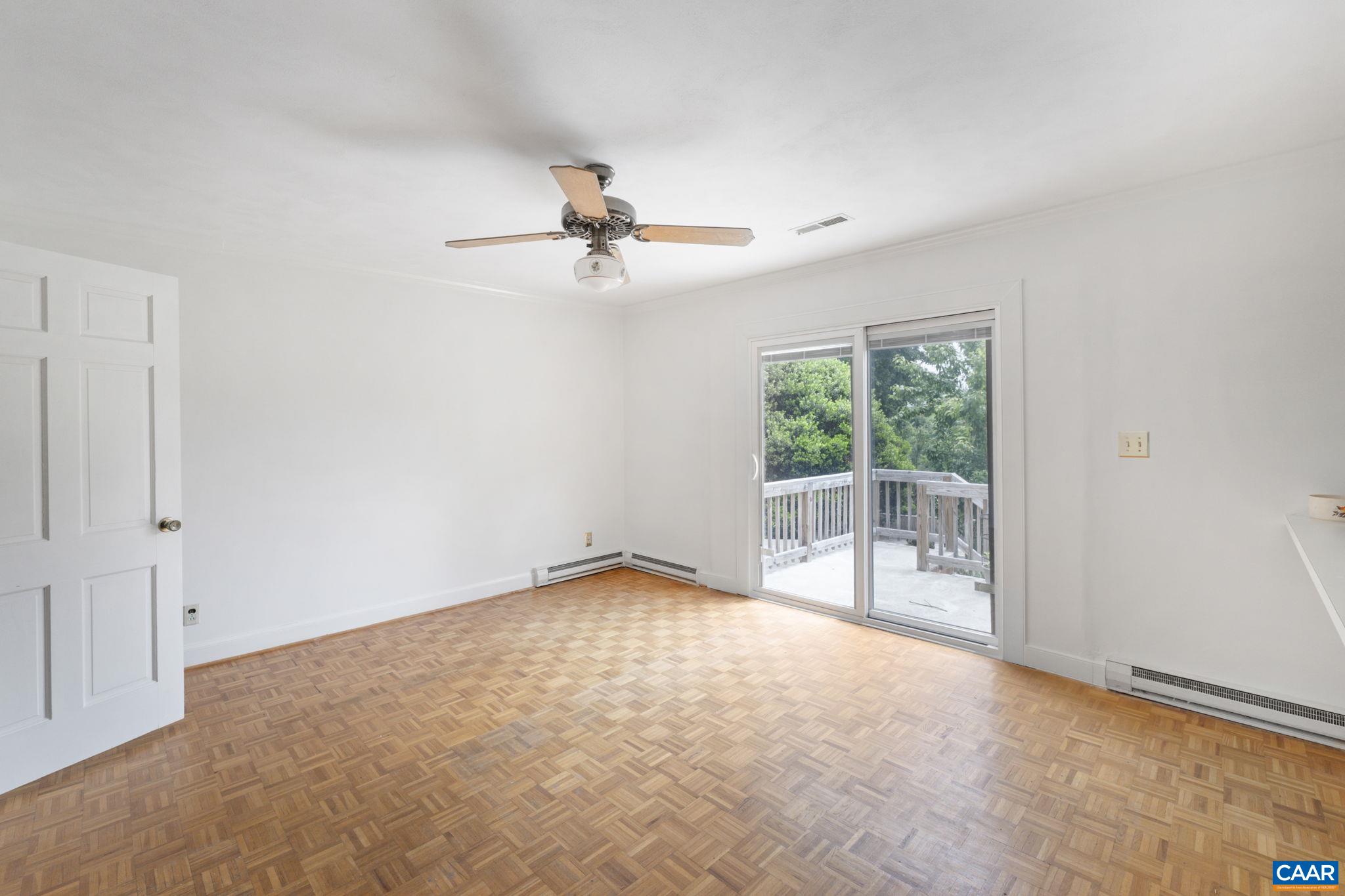104 CHAUCER RD