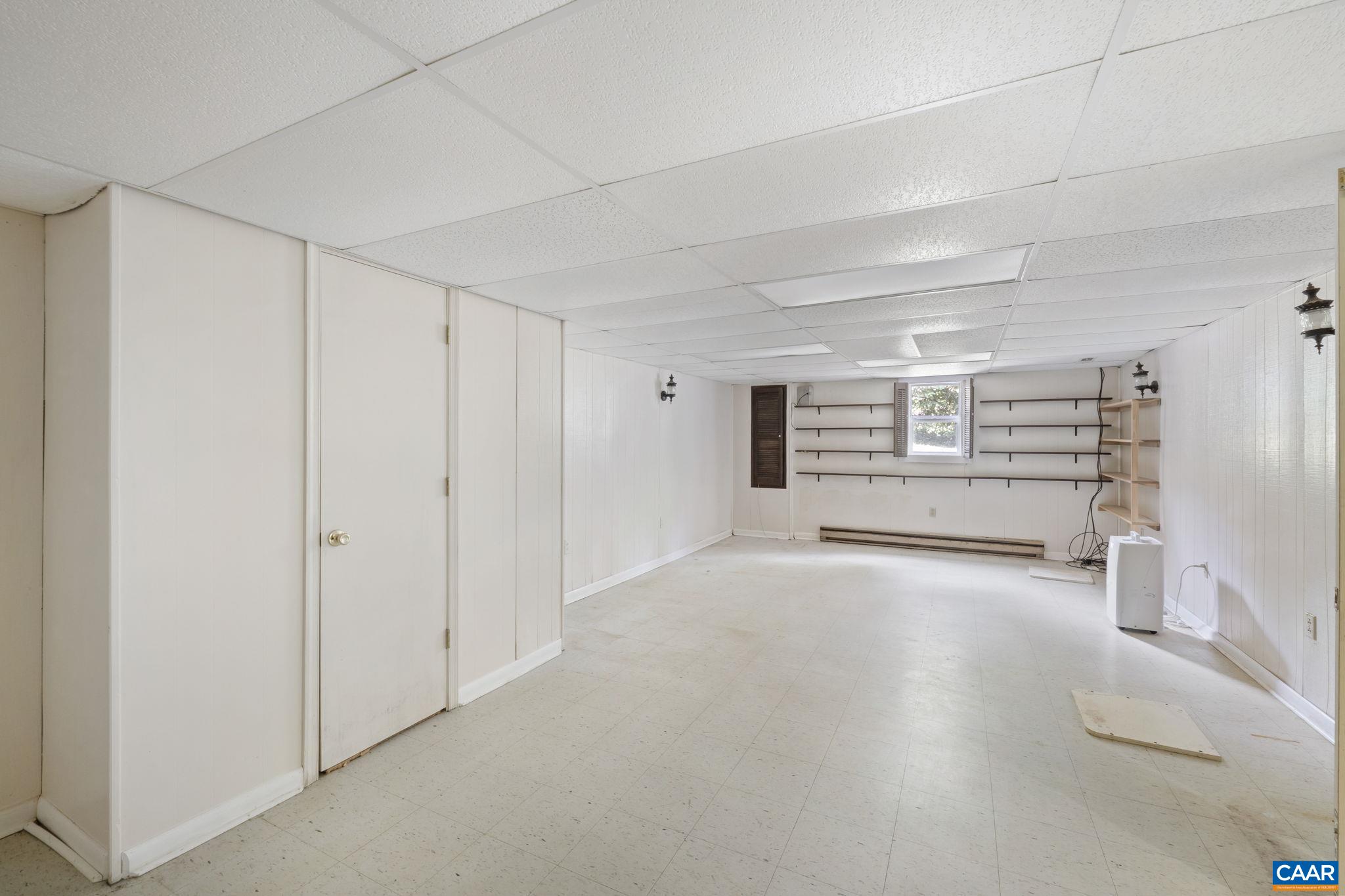104 CHAUCER RD