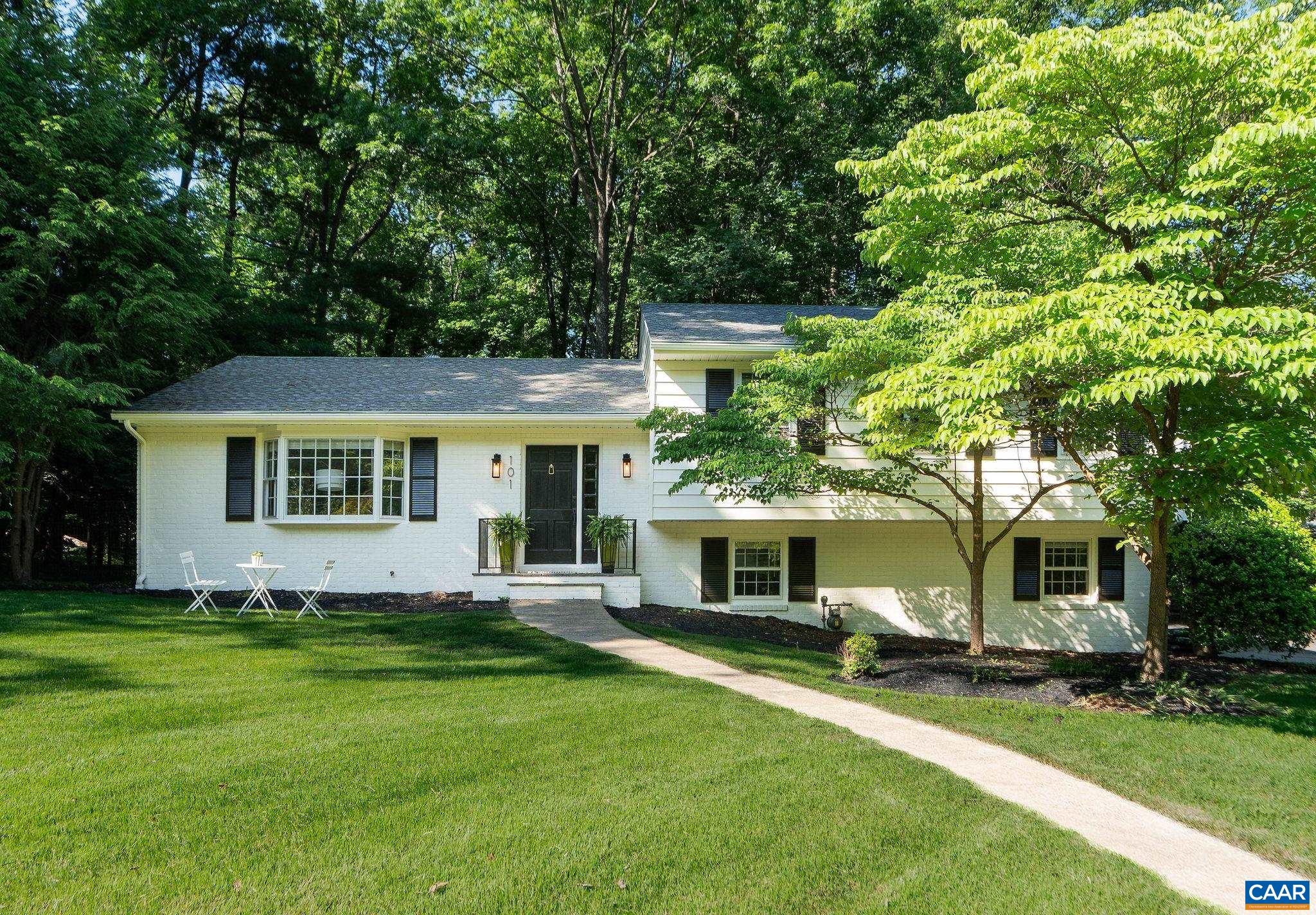 101 Kerry Ln