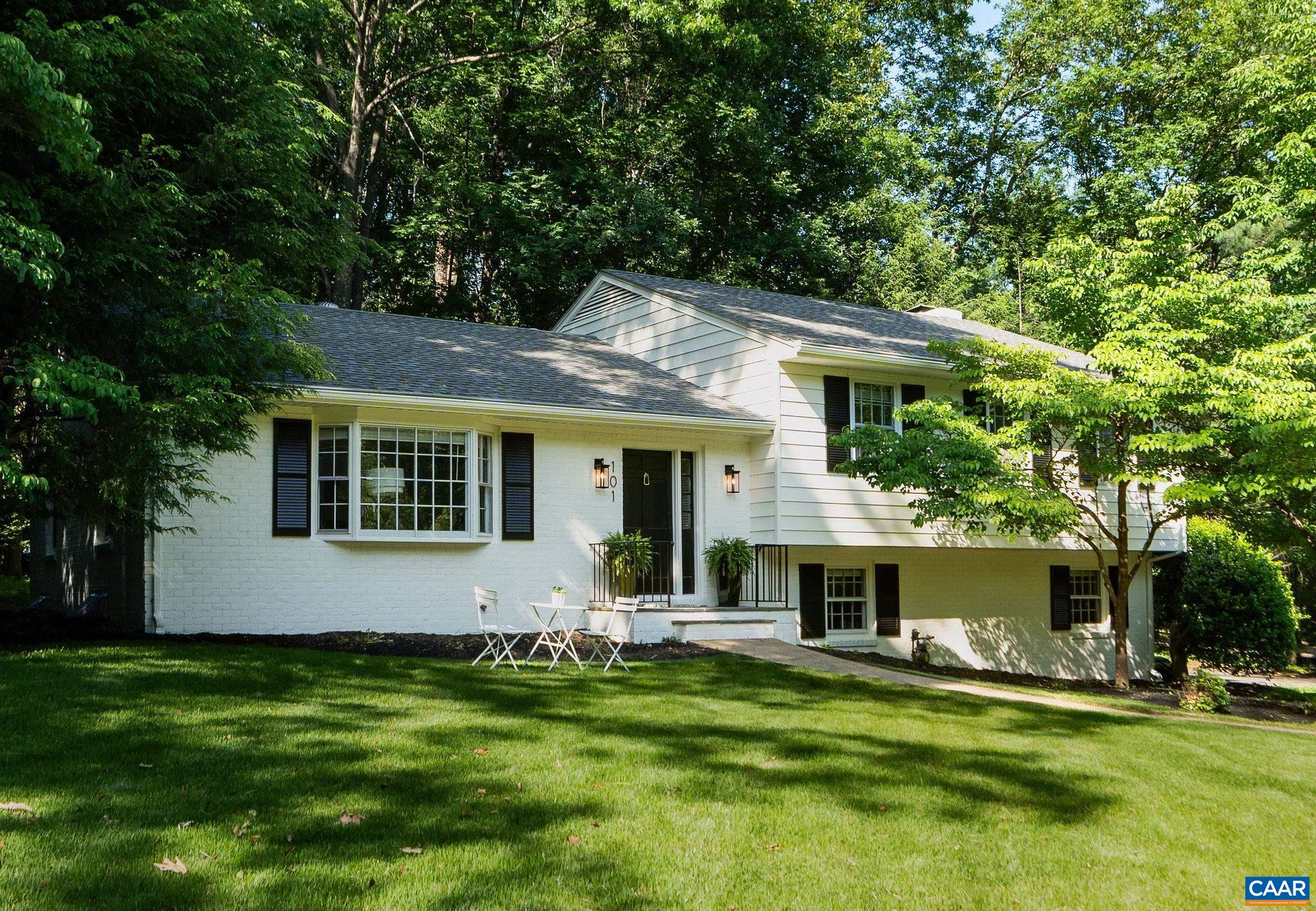 101 Kerry Ln