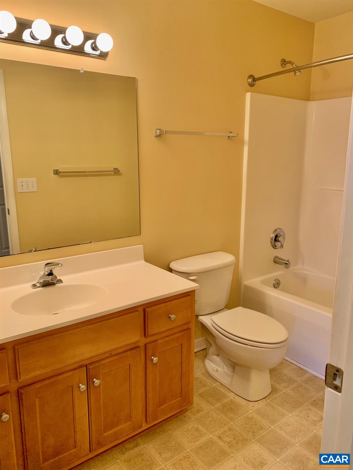 1024 SOMER CHASE CT