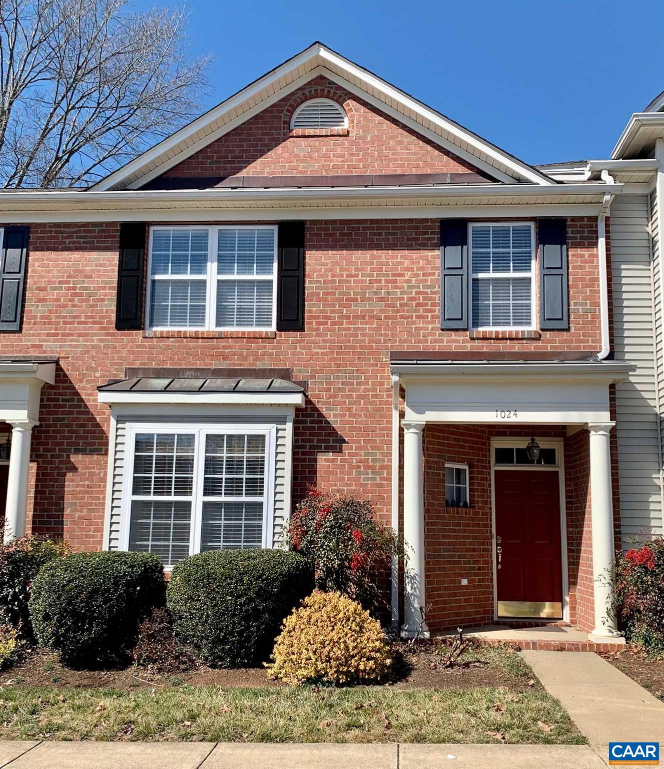 1024 SOMER CHASE CT