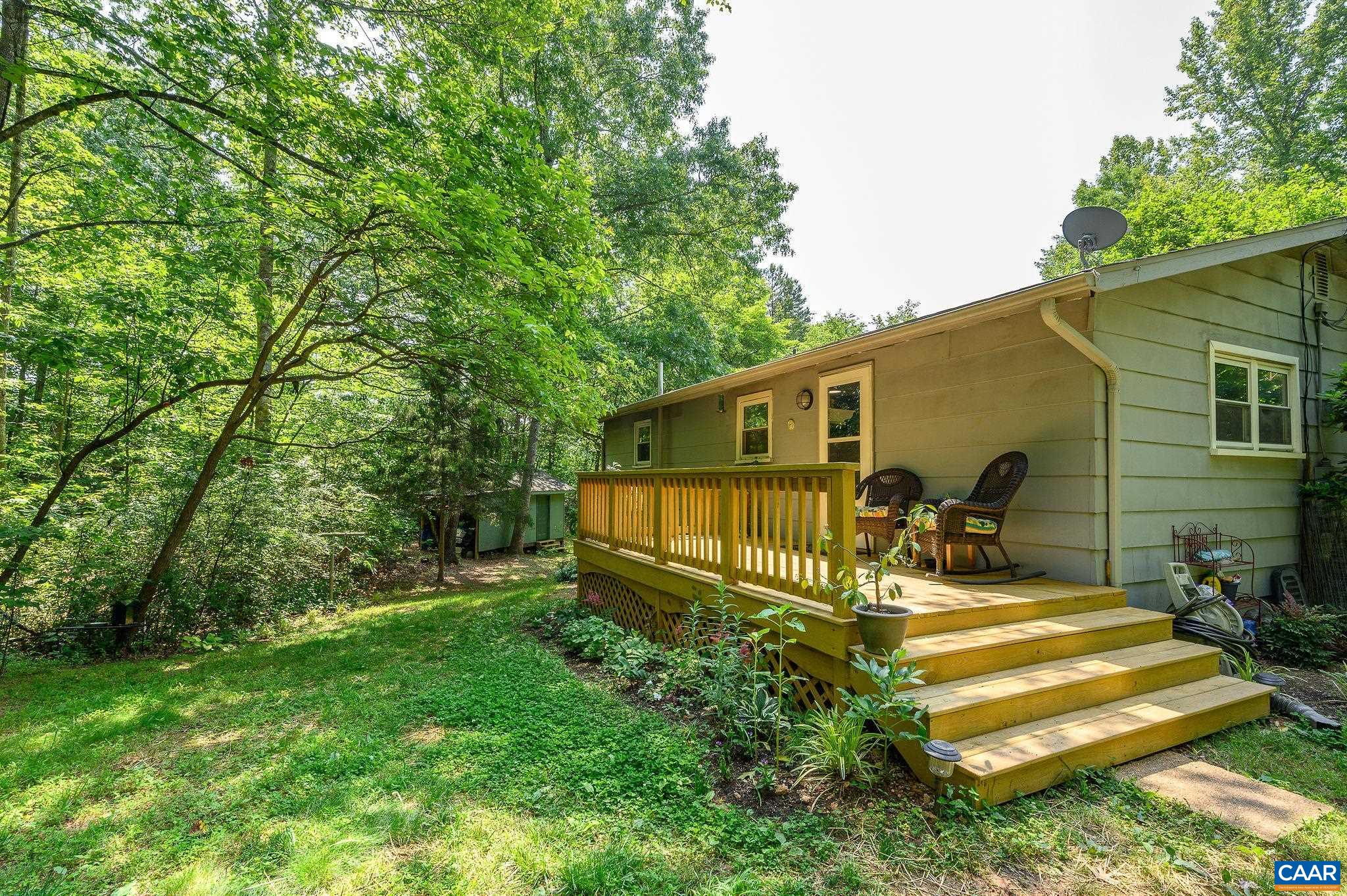 1092 SLATE HILL DR