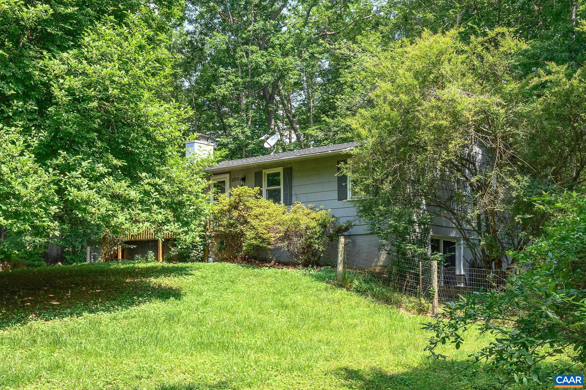 1092 SLATE HILL DR