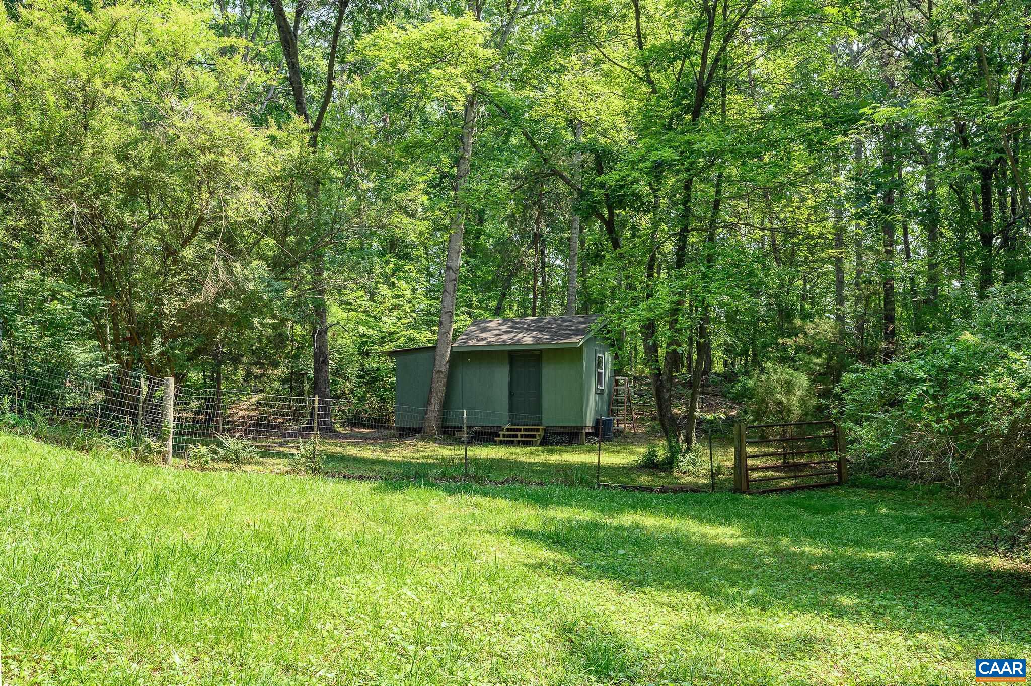 1092 SLATE HILL DR